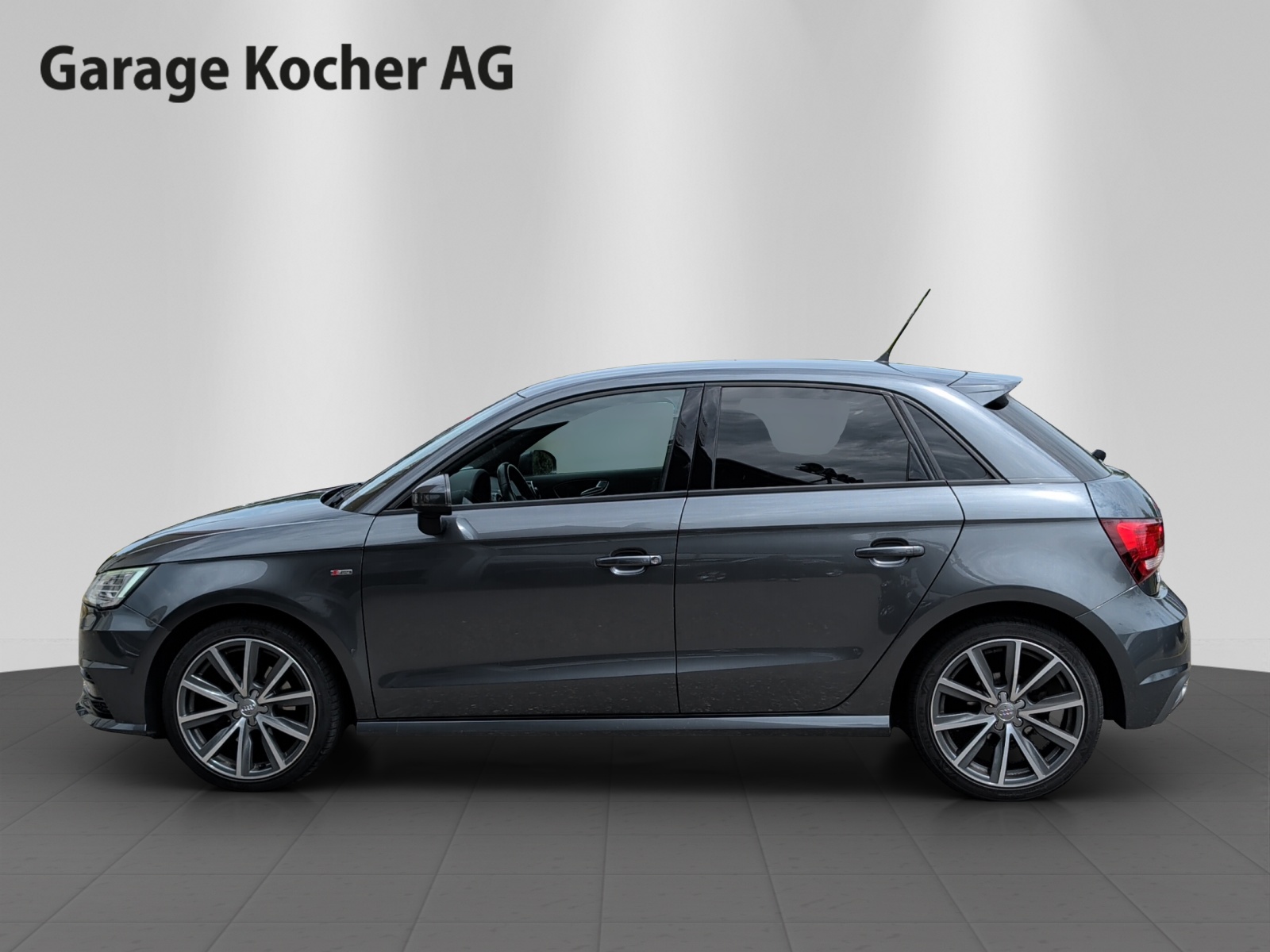 AUDI A1 Sportback 1.4 TFSI Sport S-tronic-image-2