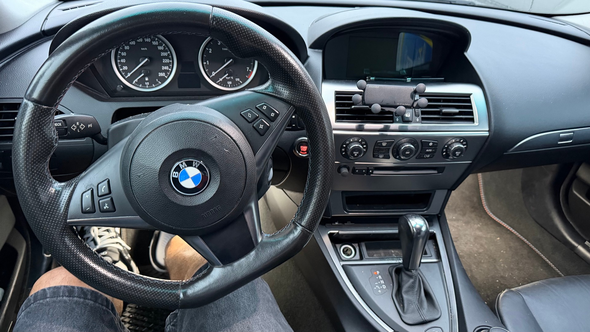 BMW 630i-image-6