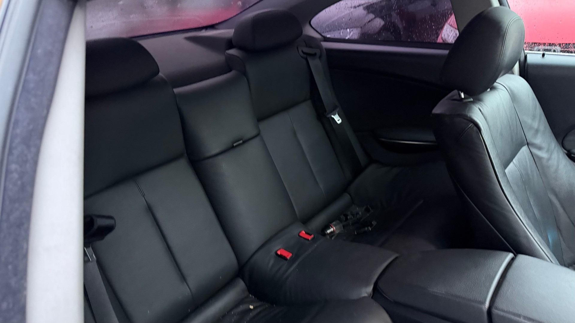 BMW 630i-image-8