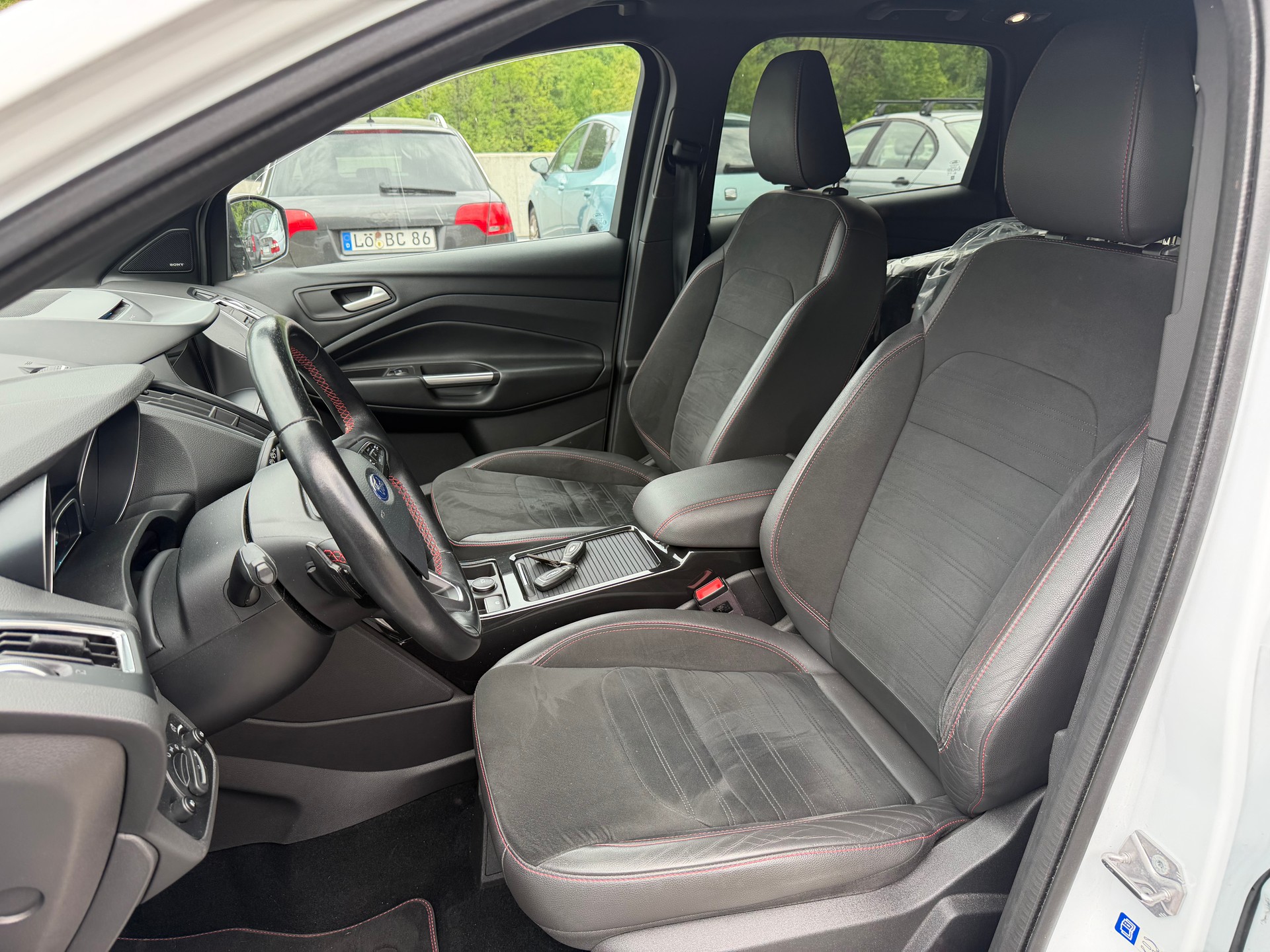 FORD Kuga 2.0 TDCi ST Line High 4WD PowerShift-image-7
