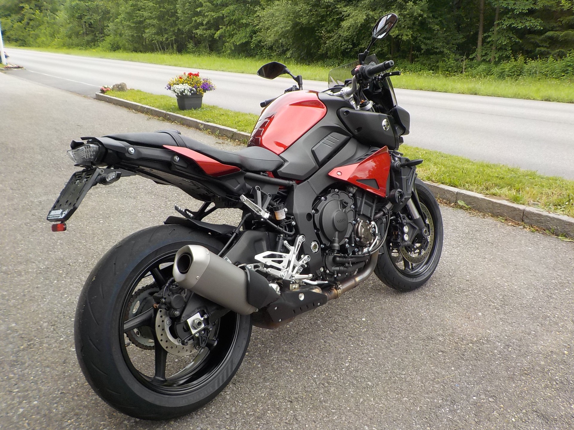 YAMAHA MT-10 ABS-image-6