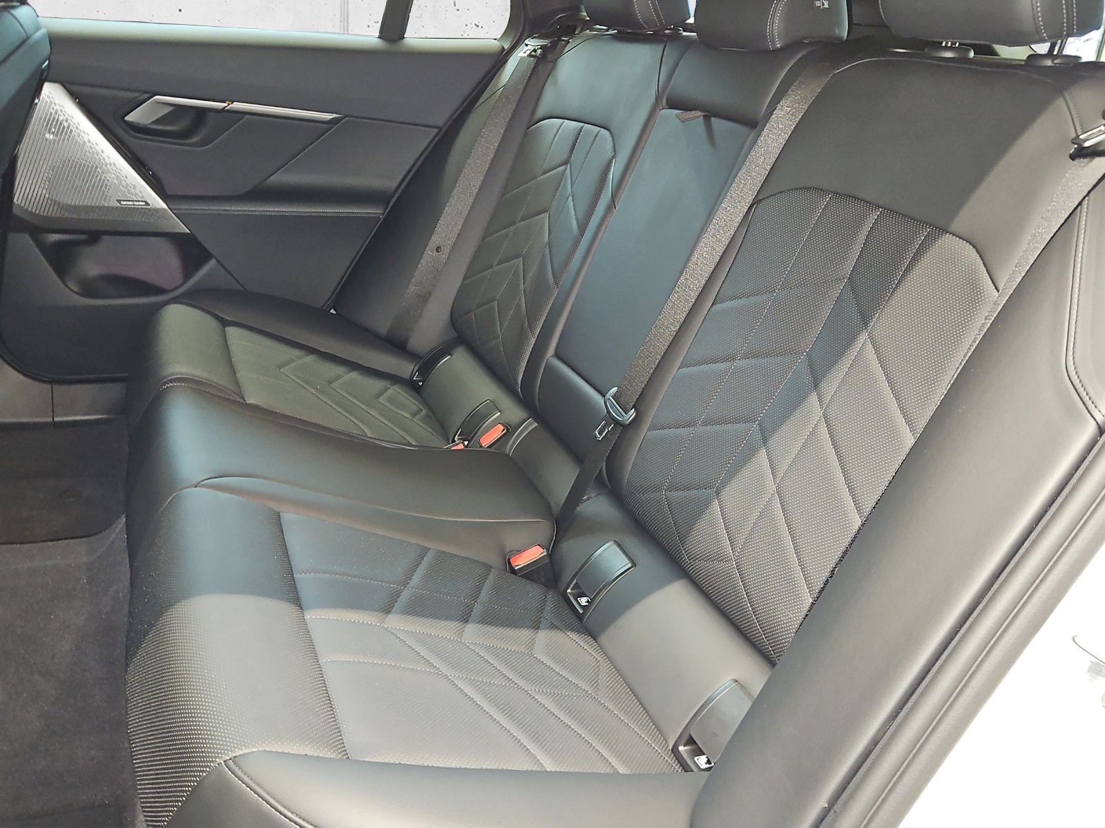 BMW 520d xDrive Touring M Sport 48V-image-10