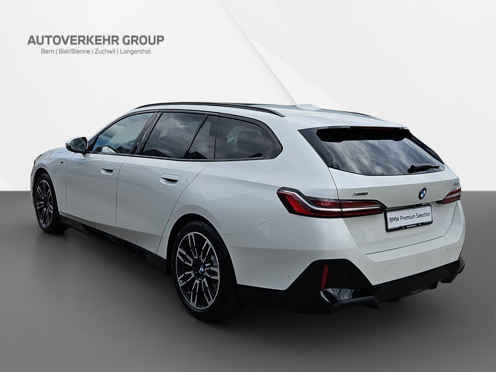 BMW 520d xDrive Touring M Sport 48V-image-3