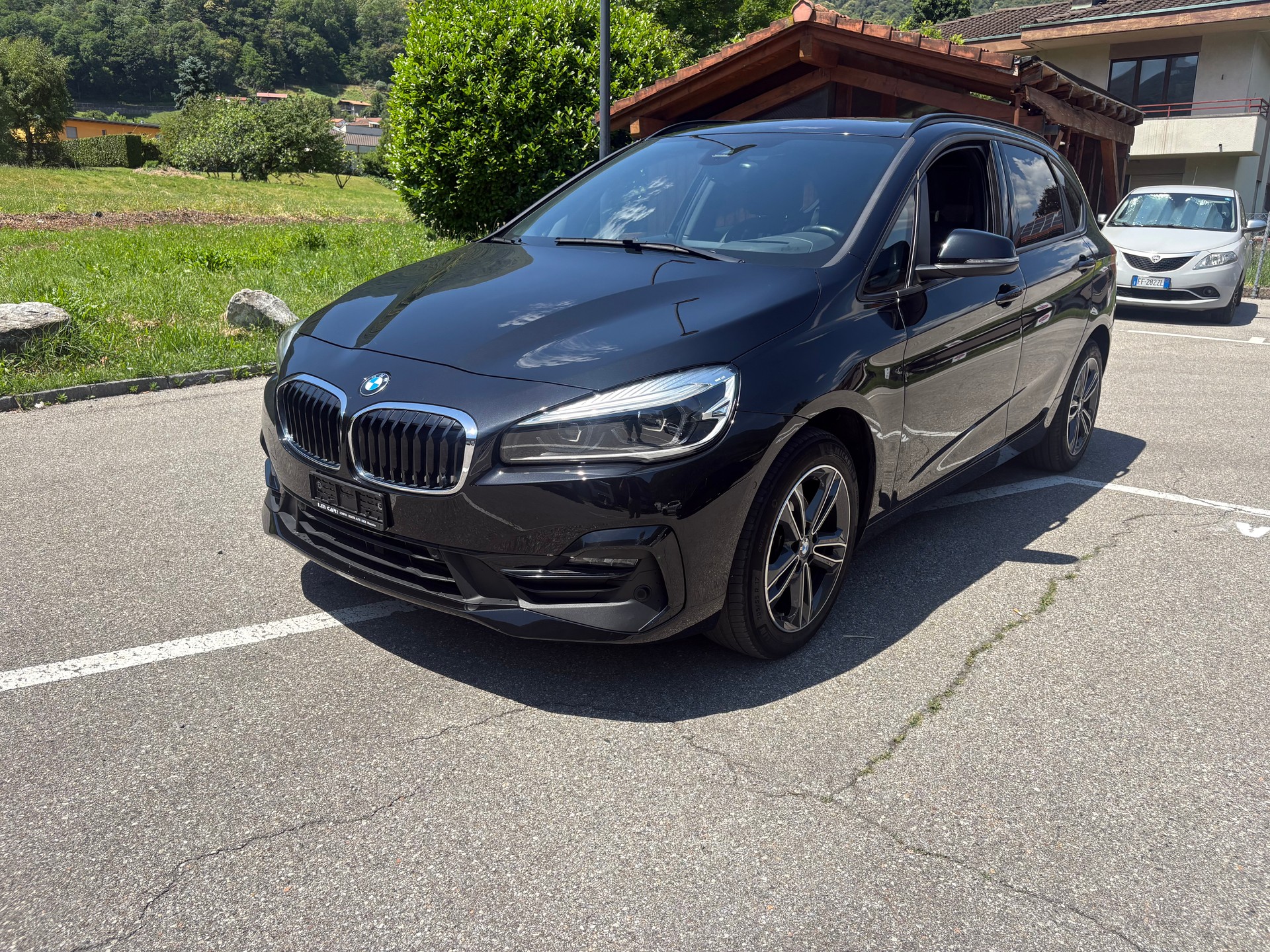 BMW 216d Active Tourer DKG Sport Line-image-0