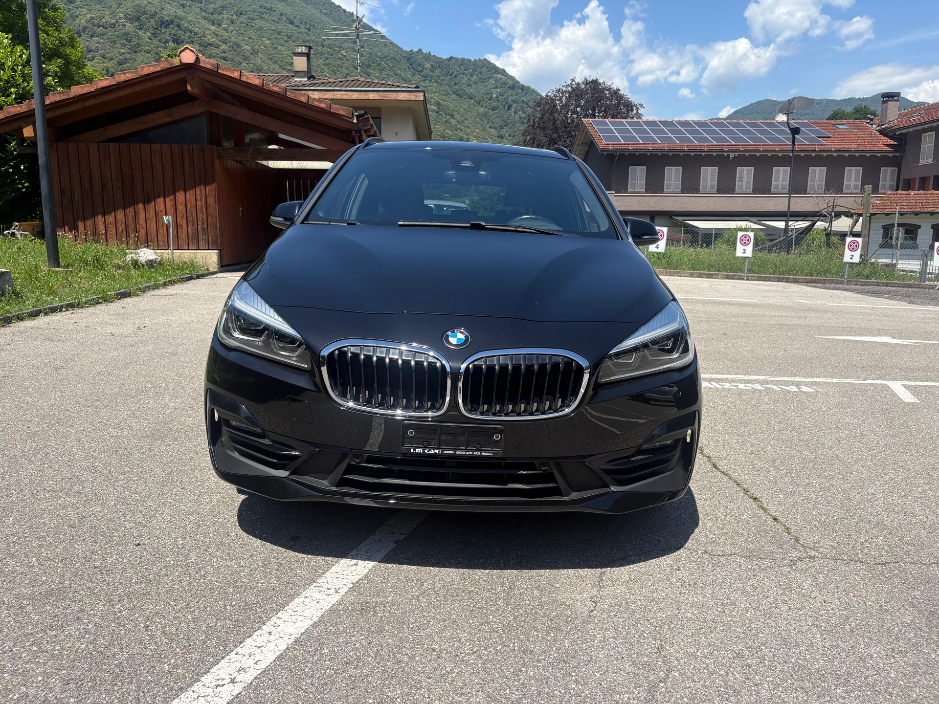 BMW 216d Active Tourer DKG Sport Line-image-1