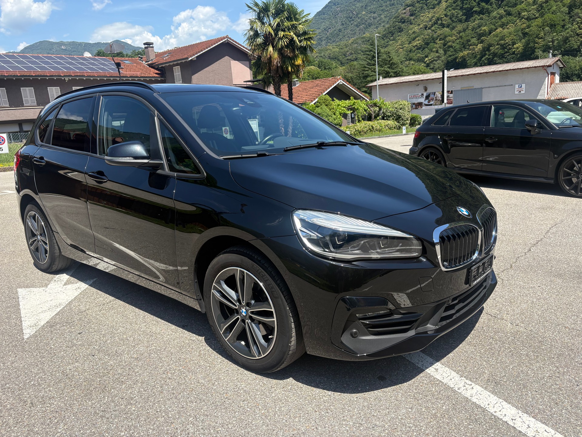 BMW 216d Active Tourer DKG Sport Line-image-7