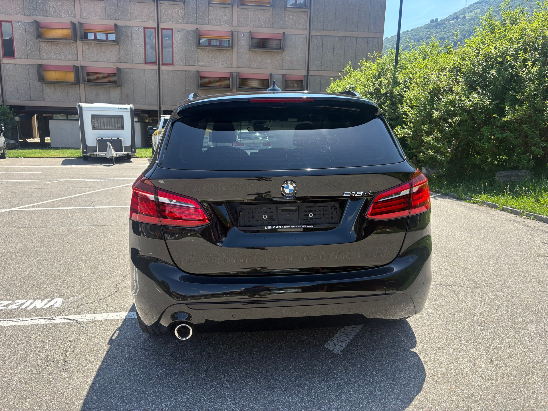 BMW 216d Active Tourer DKG Sport Line-image-5