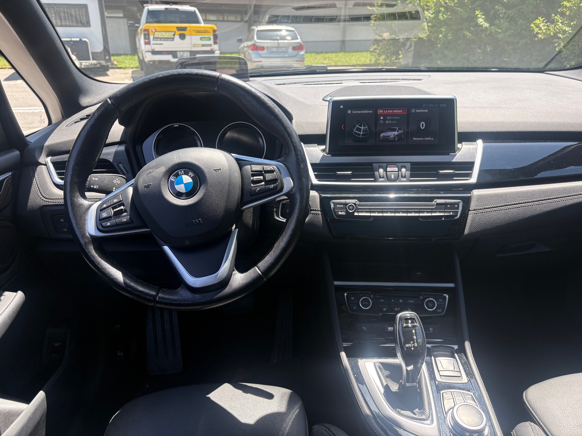 BMW 216d Active Tourer DKG Sport Line-image-8