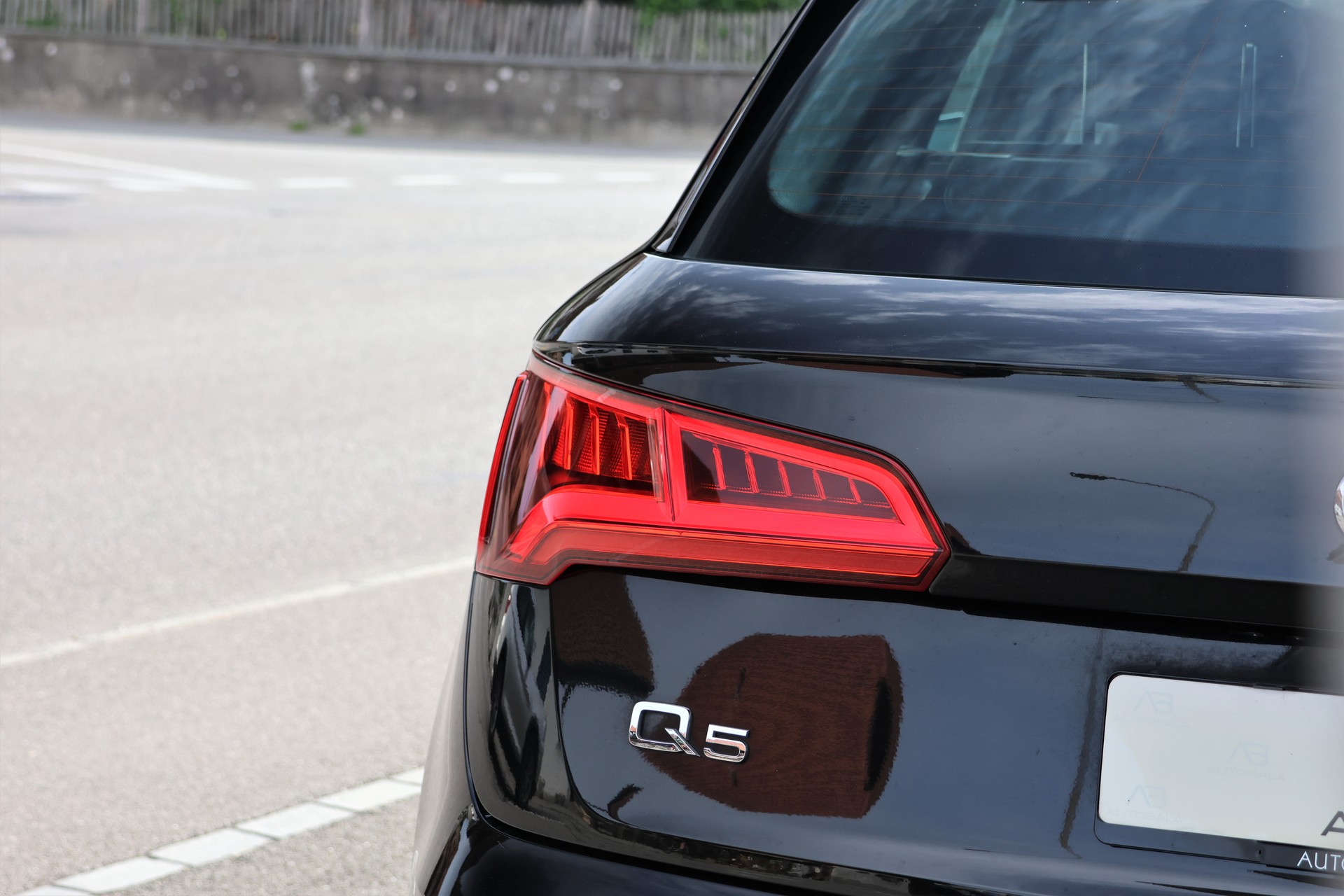 AUDI Q5 2.0 TDI sport quattro S-tronic (CH)-image-5