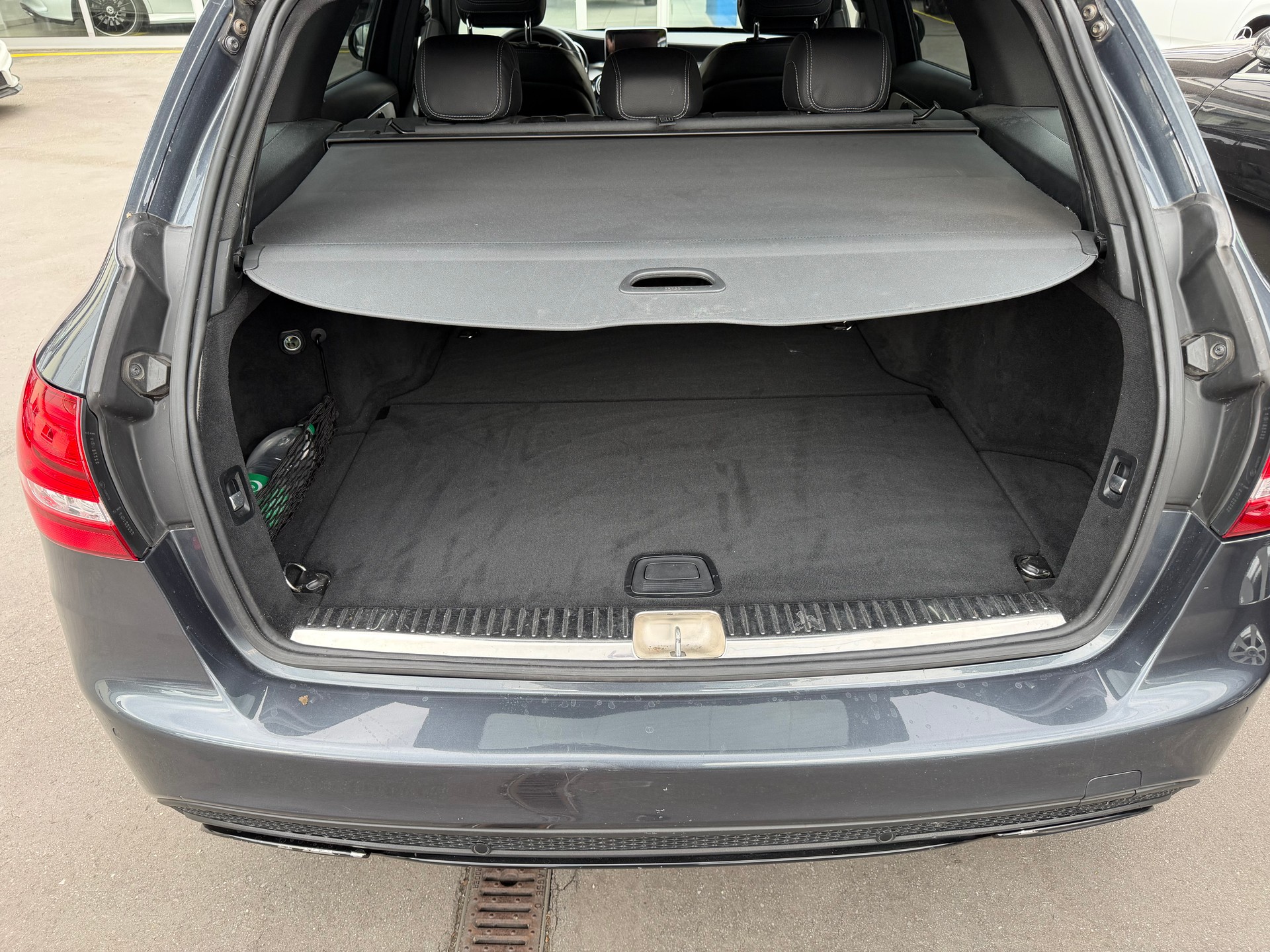 MERCEDES-BENZ C 200 AMG Line 7G-Tronic-image-9