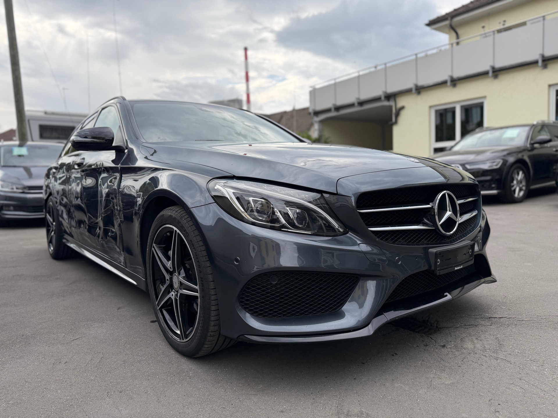 MERCEDES-BENZ C 200 AMG Line 7G-Tronic-image-3