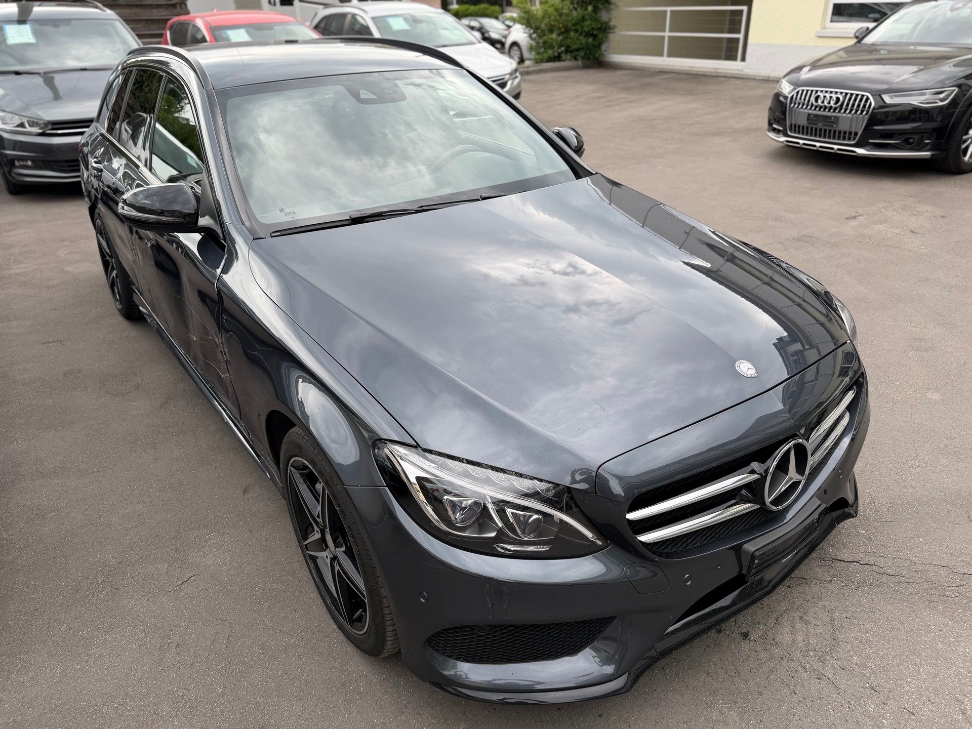 MERCEDES-BENZ C 200 AMG Line 7G-Tronic-image-2