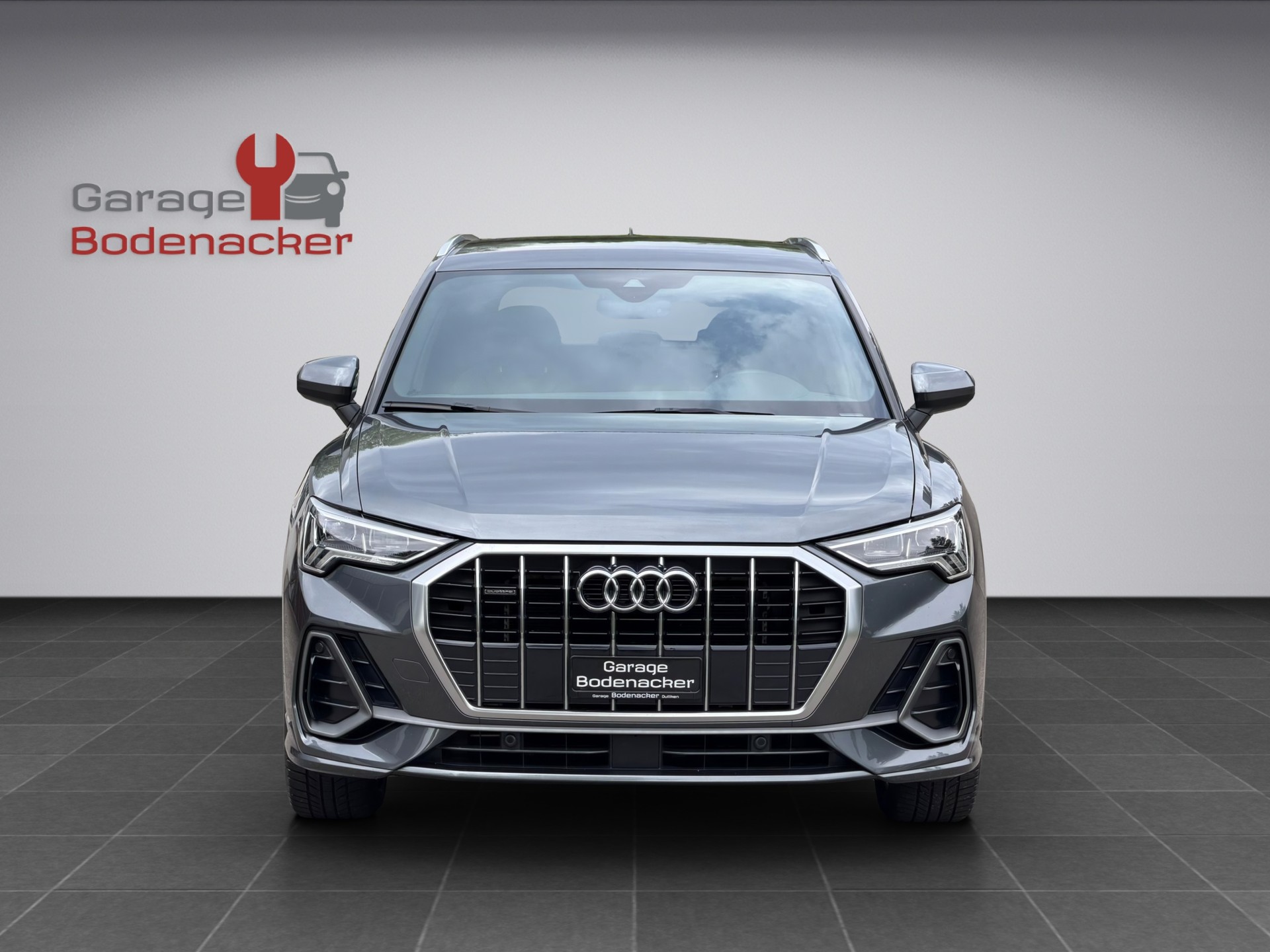AUDI Q3 40 TDI S line quattro S-tronic-image-14