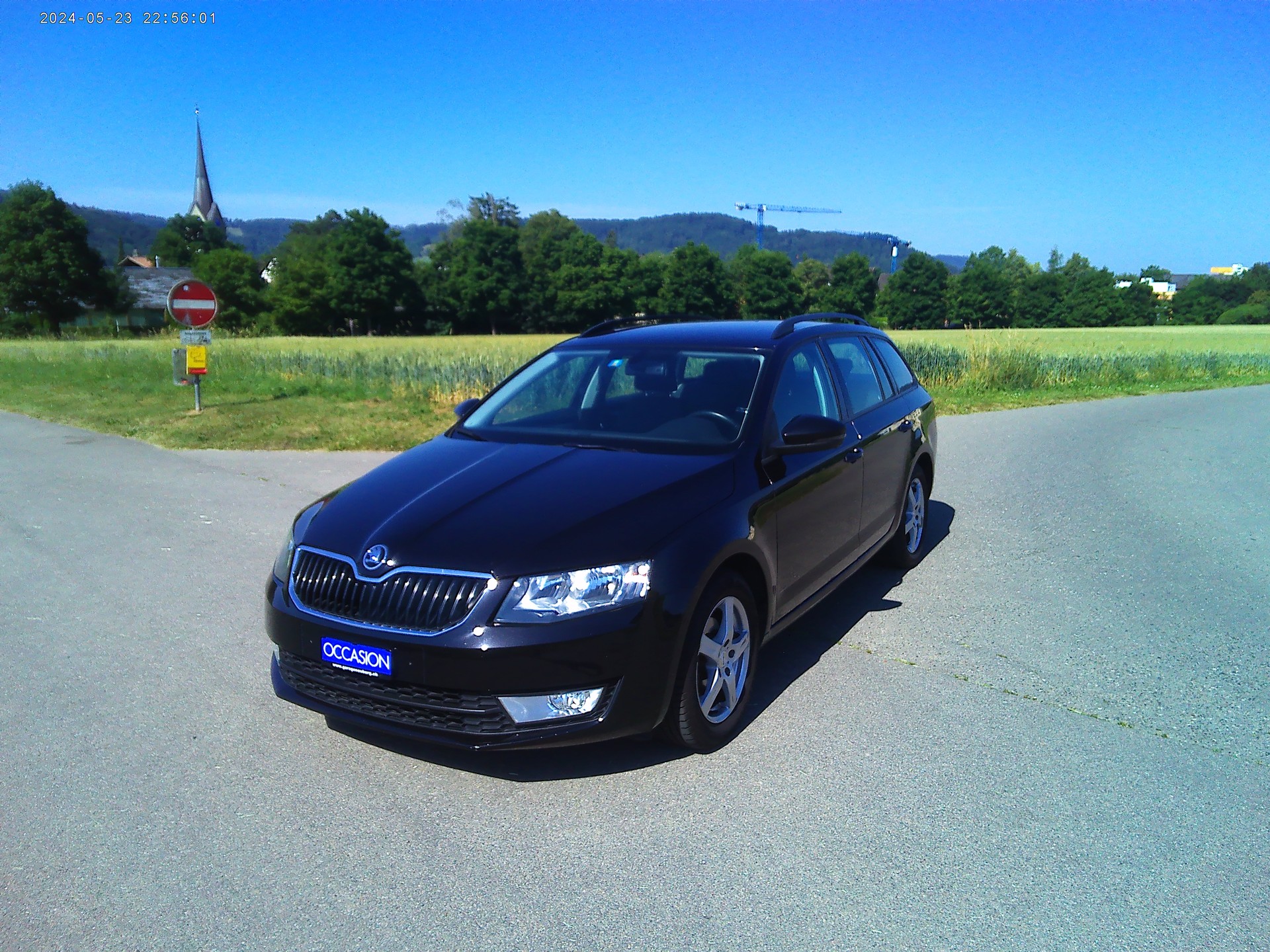 SKODA Octavia Combi 1.6 TDI Active DSG-image-8