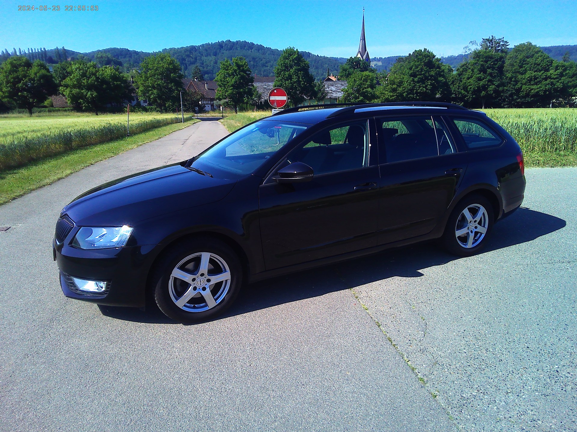 SKODA Octavia Combi 1.6 TDI Active DSG-image-7