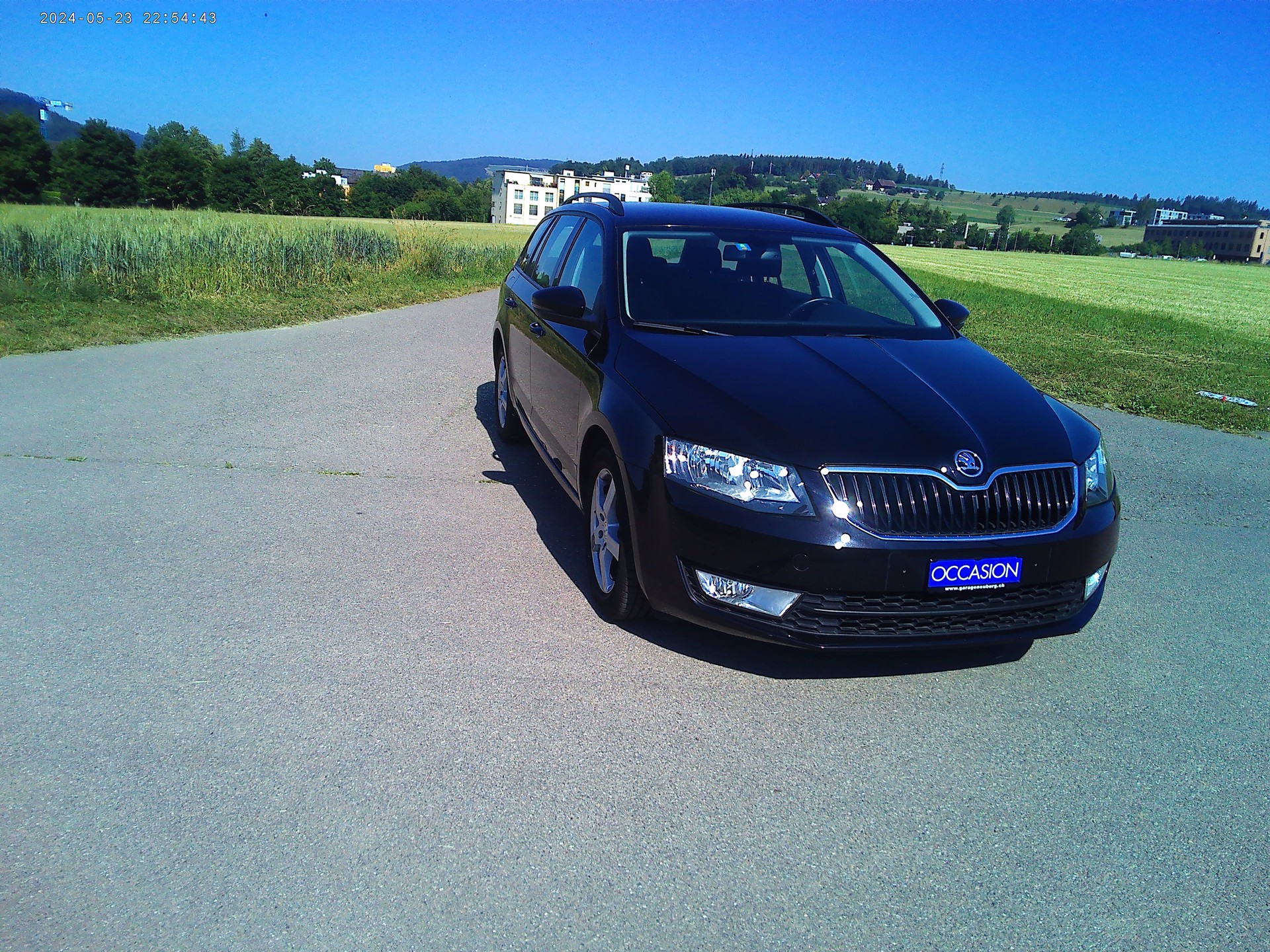 SKODA Octavia Combi 1.6 TDI Active DSG-image-0