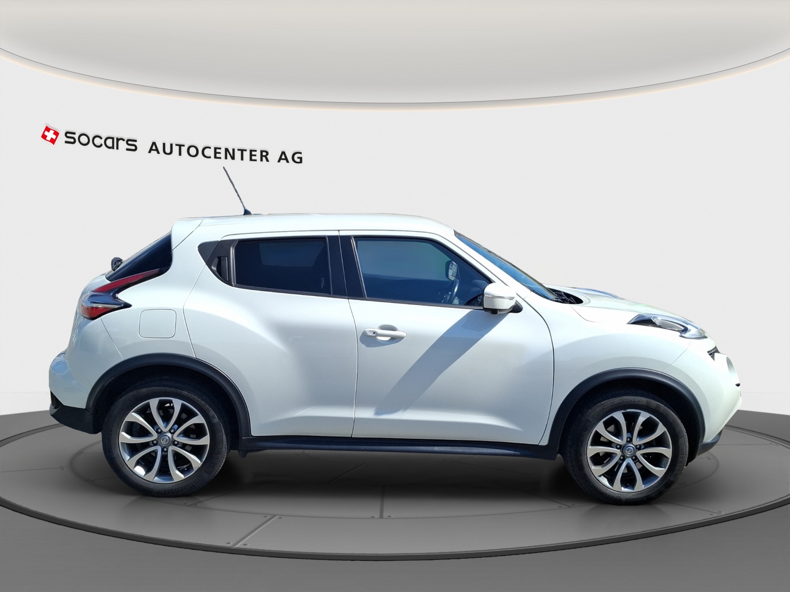 NISSAN Juke 1.6 DIG-T tekna 4x4 Xtronic M-CVT // 8-fach bereift-image-5