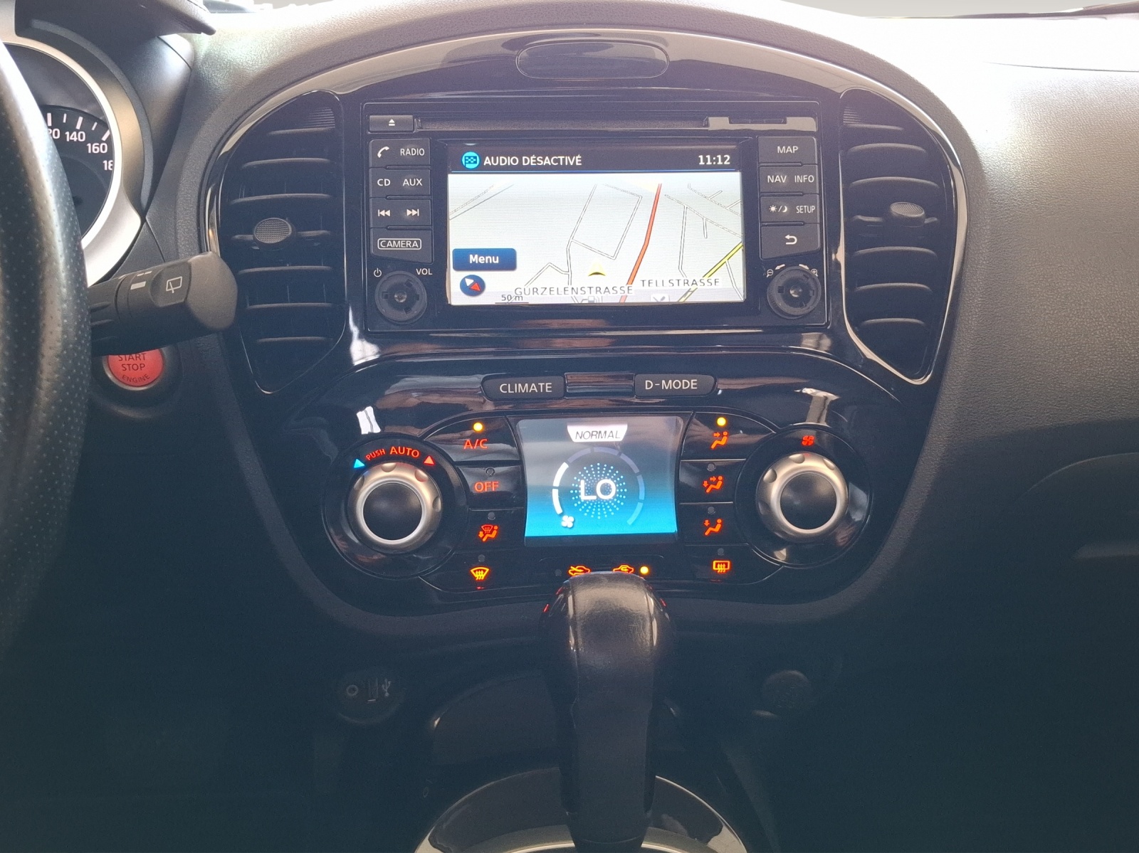 NISSAN Juke 1.6 DIG-T tekna 4x4 Xtronic M-CVT // 8-fach bereift-image-12