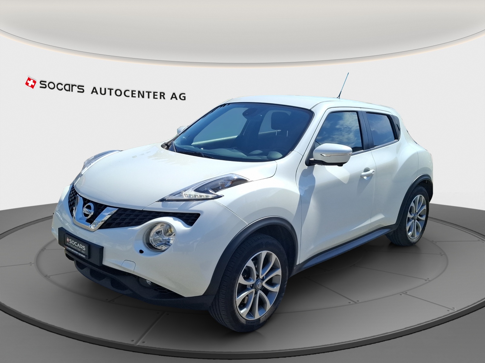 NISSAN Juke 1.6 DIG-T tekna 4x4 Xtronic M-CVT // 8-fach bereift-image-0