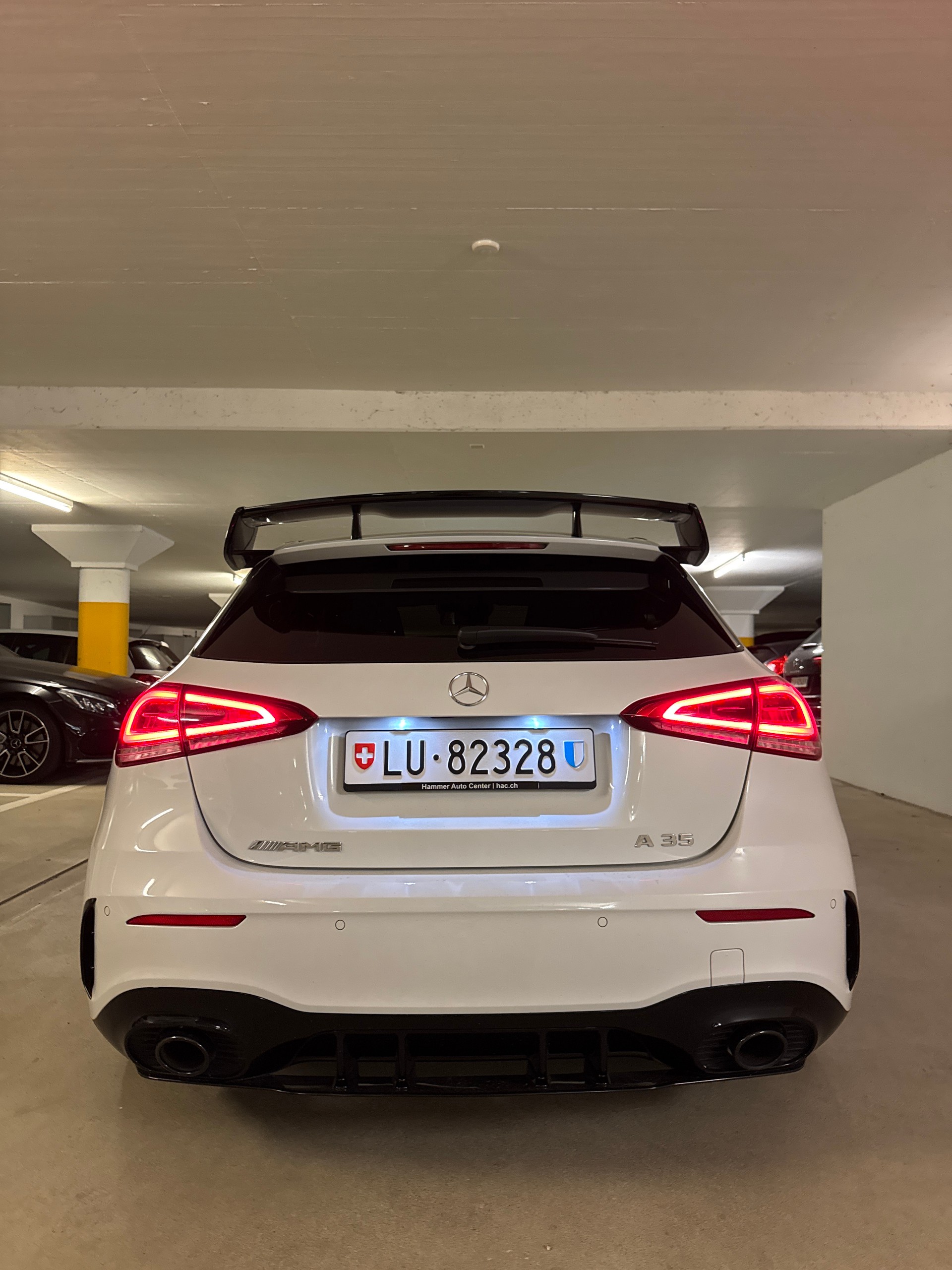 MERCEDES-BENZ A 35 AMG 4matic-image-2