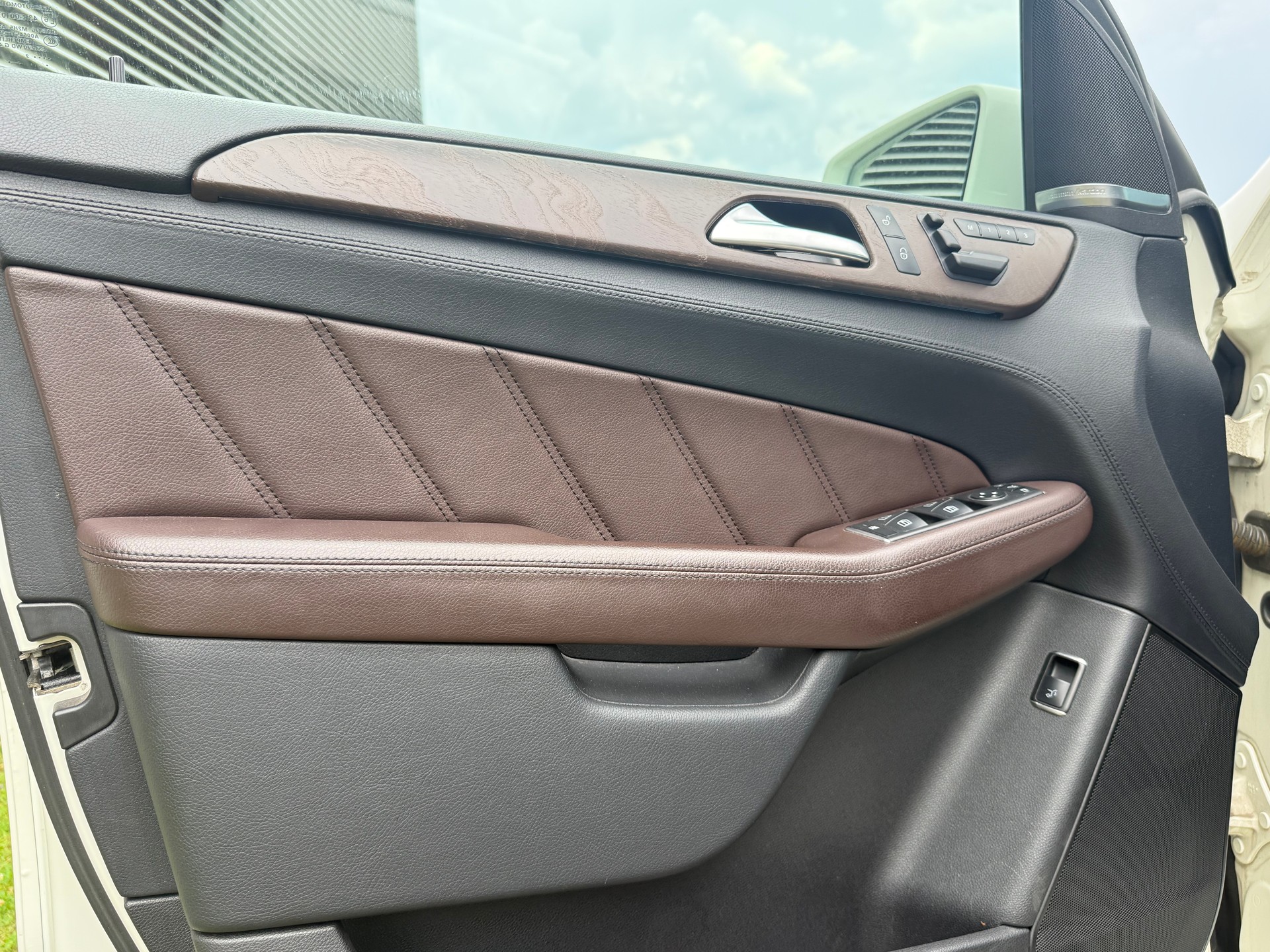 MERCEDES-BENZ ML 63 AMG 4Matic Speedshift-image-7