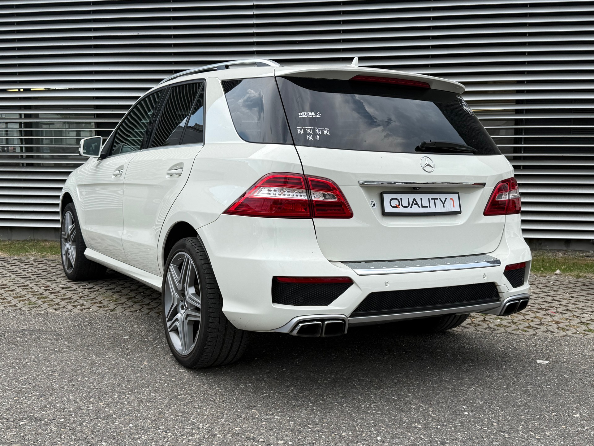 MERCEDES-BENZ ML 63 AMG 4Matic Speedshift-image-4