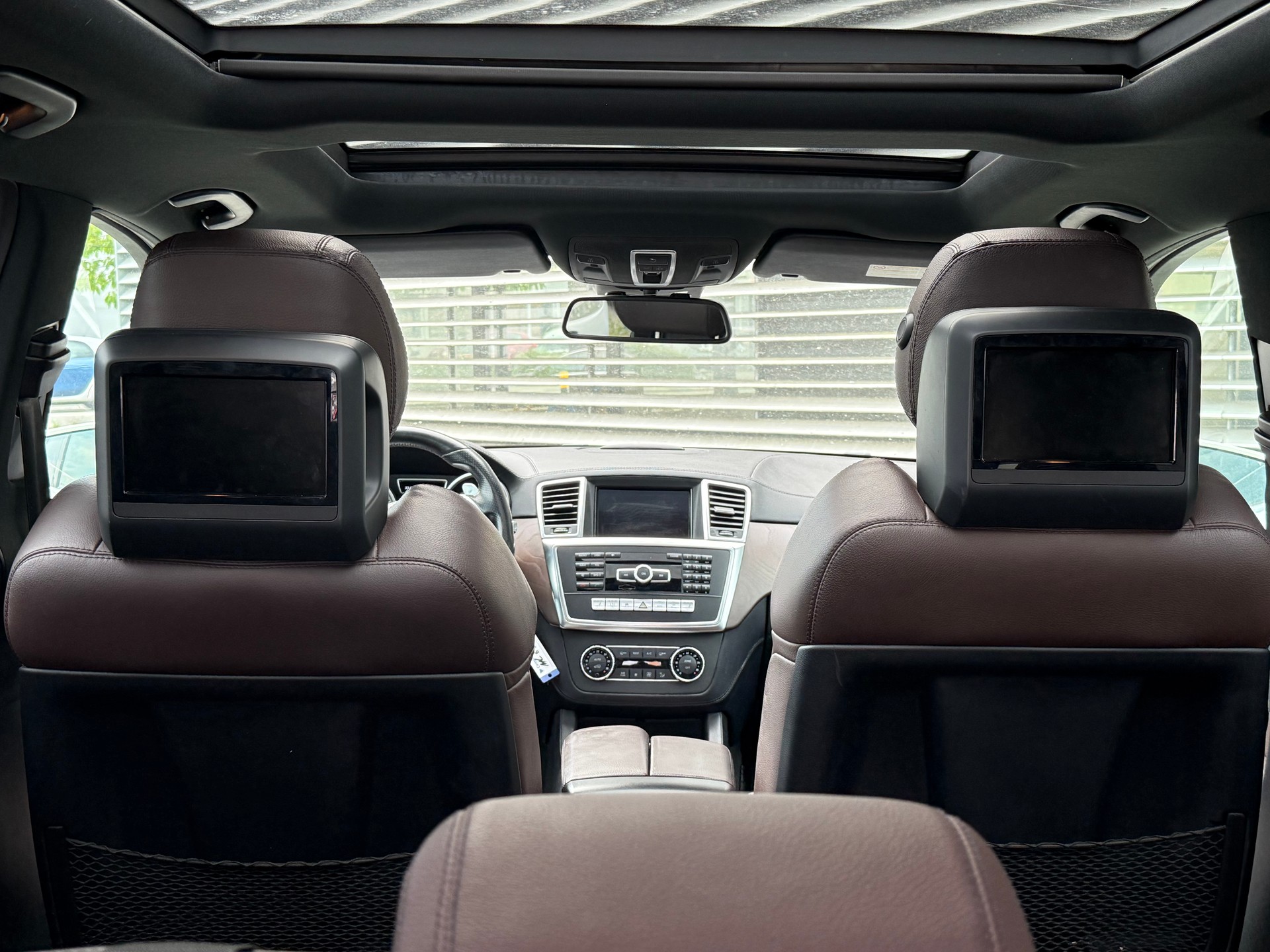 MERCEDES-BENZ ML 63 AMG 4Matic Speedshift-image-5