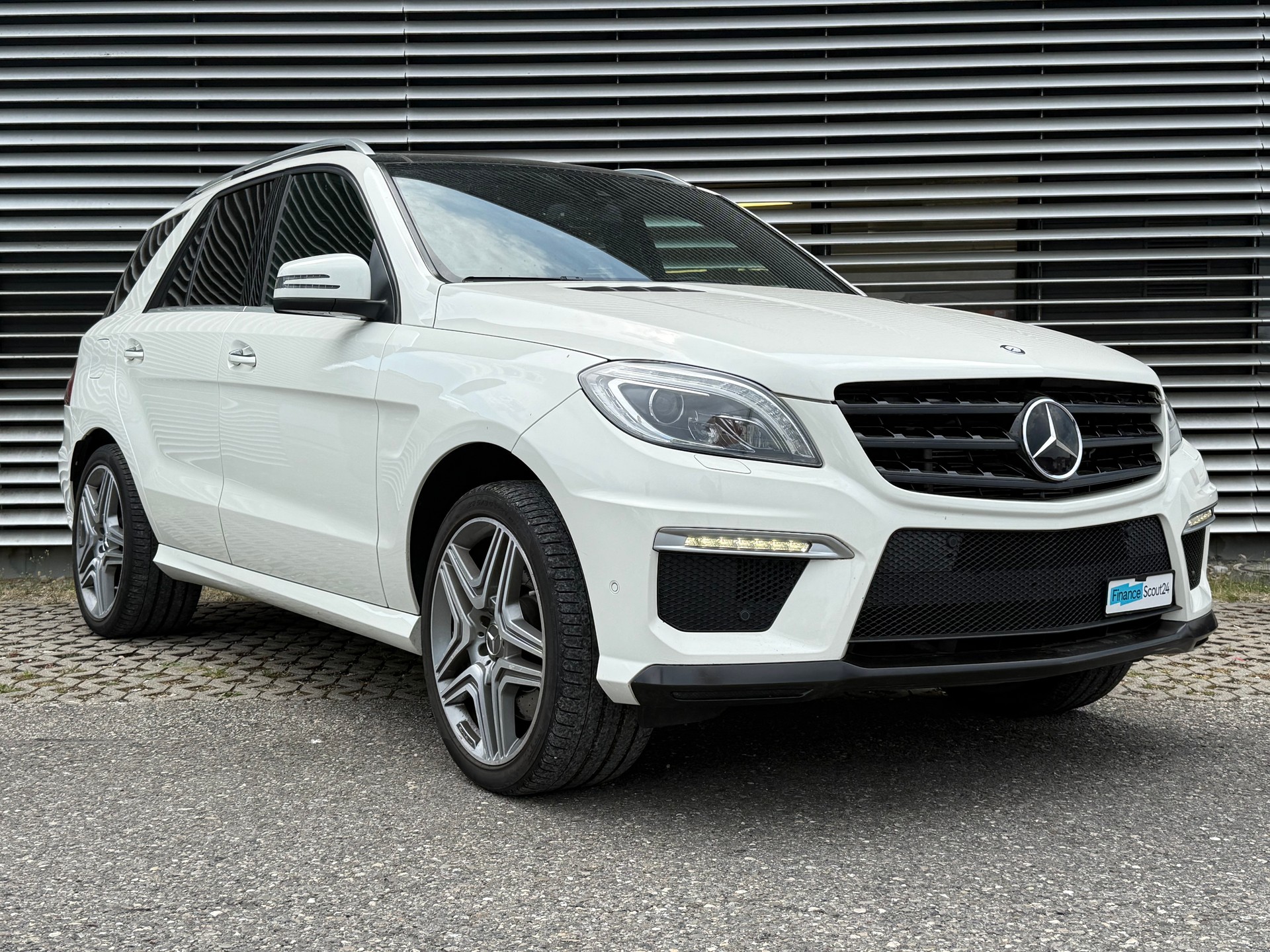 MERCEDES-BENZ ML 63 AMG 4Matic Speedshift-image-0