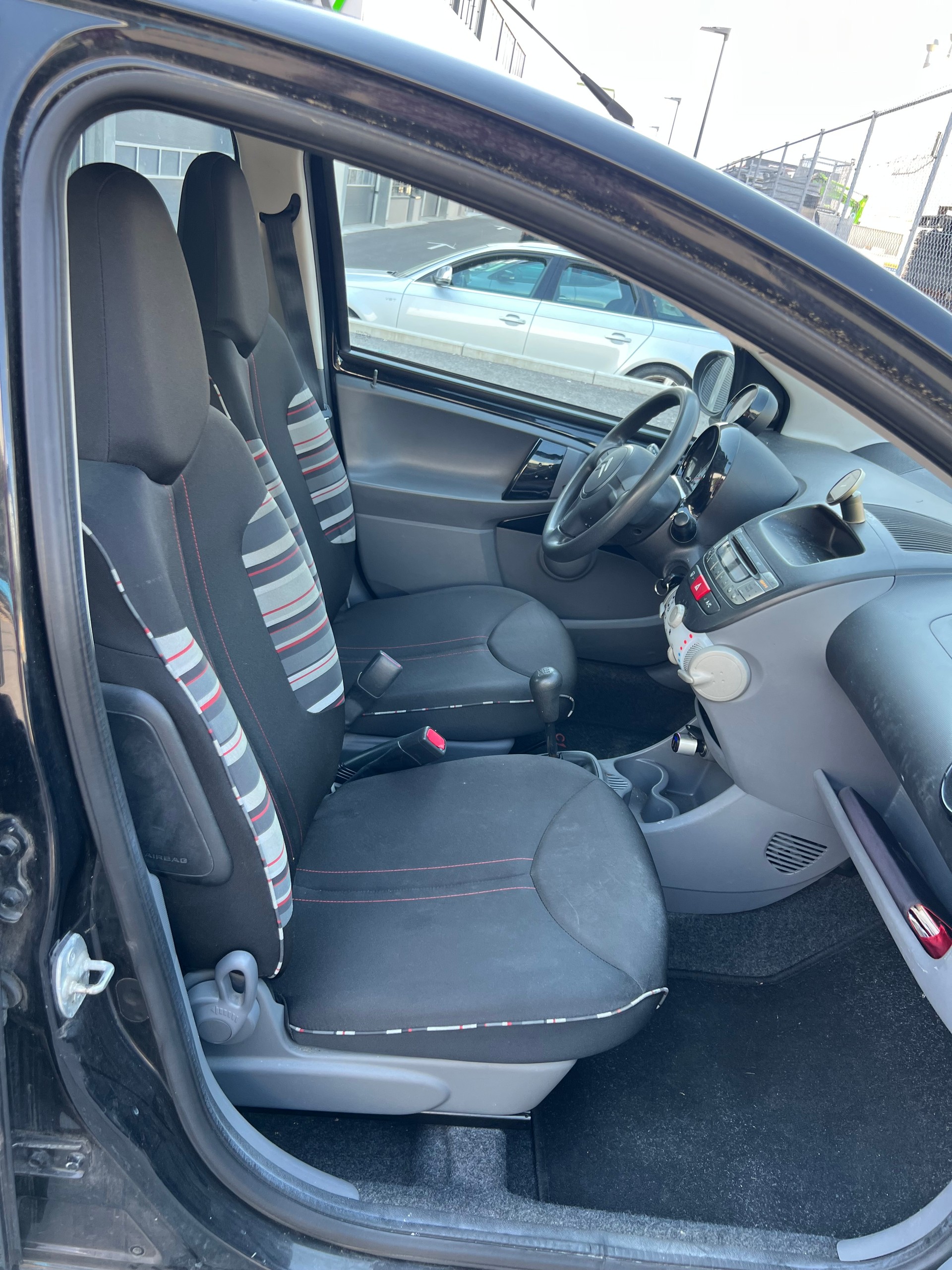 CITROEN C1 1.0i Edition-image-7