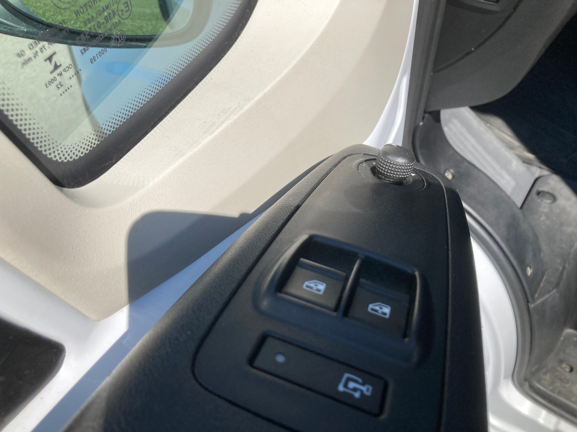 PEUGEOT Boxer 2.2 HDI 335 Premium L3H2 mit Anhängerkupplung-image-9