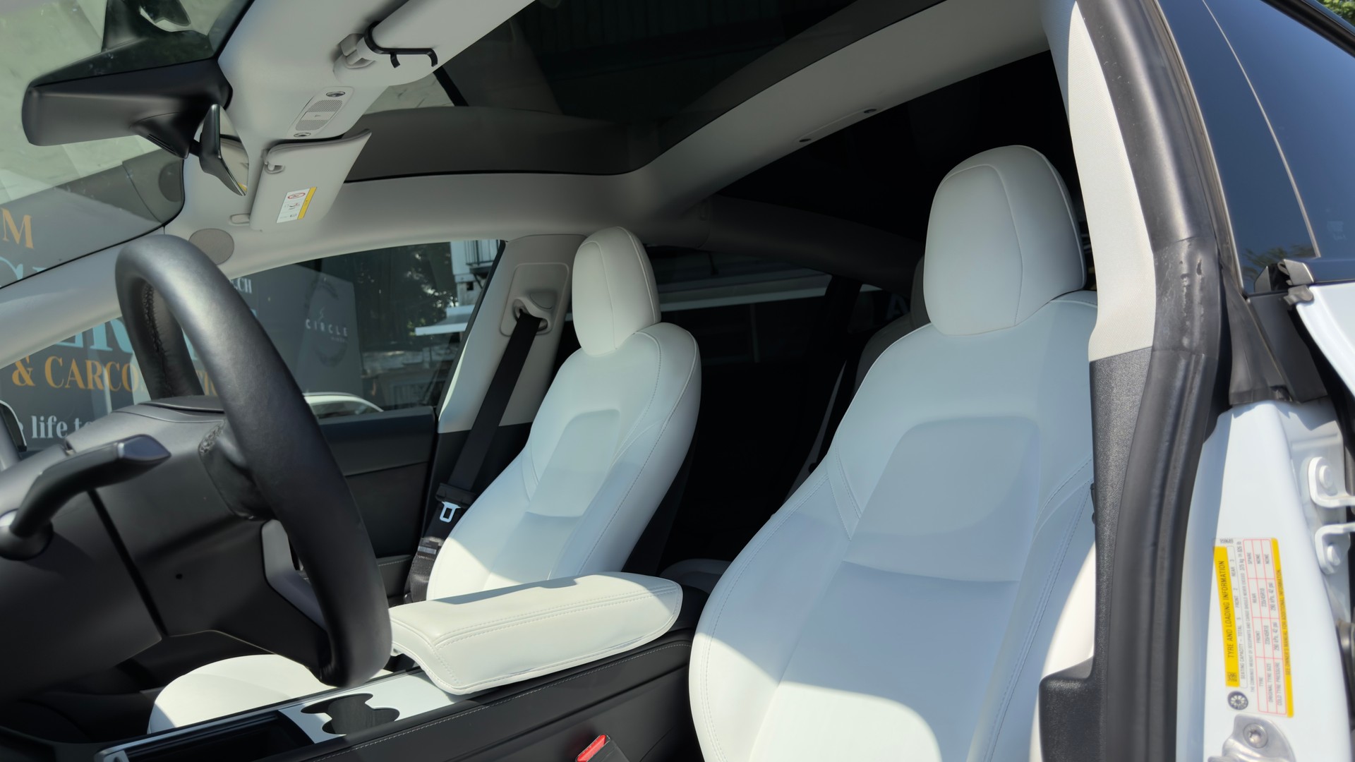 TESLA Model 3 Long Range Dual Motor AWD-image-8