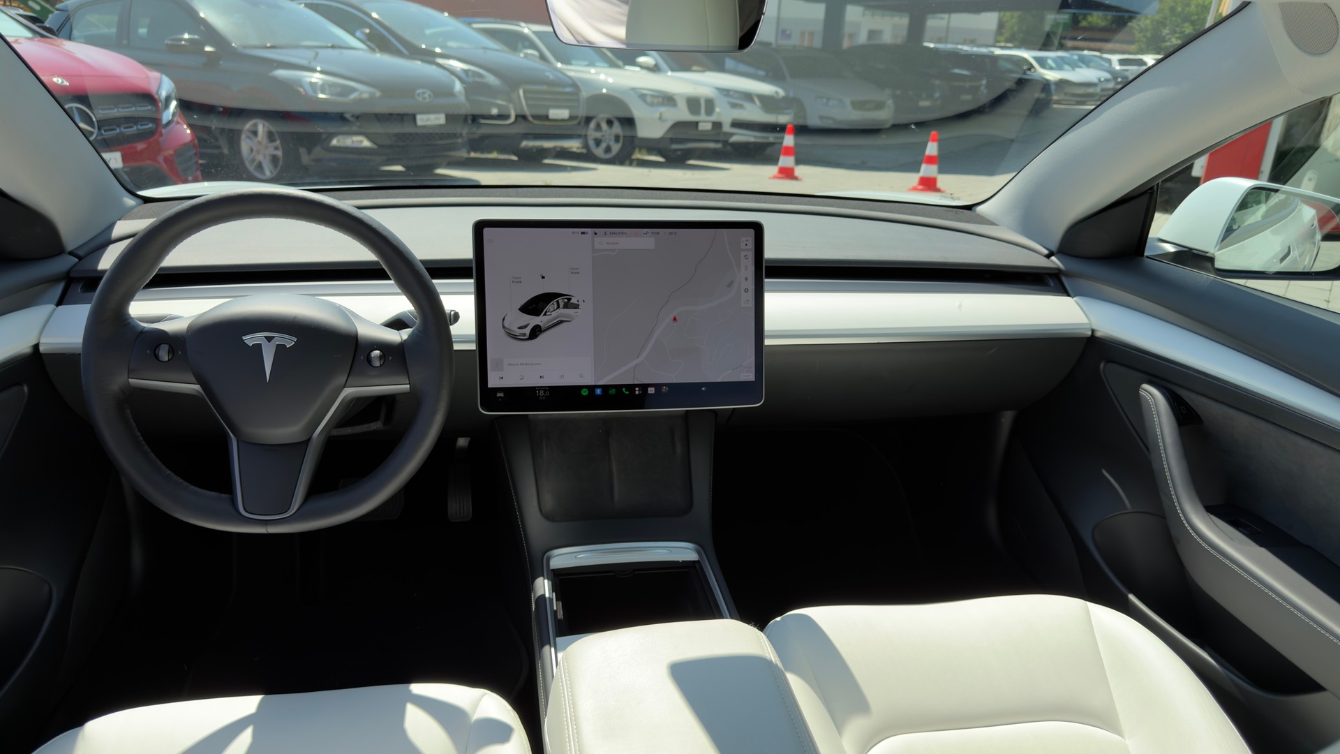 TESLA Model 3 Long Range Dual Motor AWD-image-10