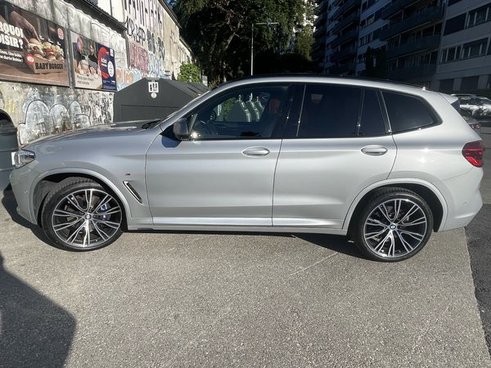 BMW M40i-image-1