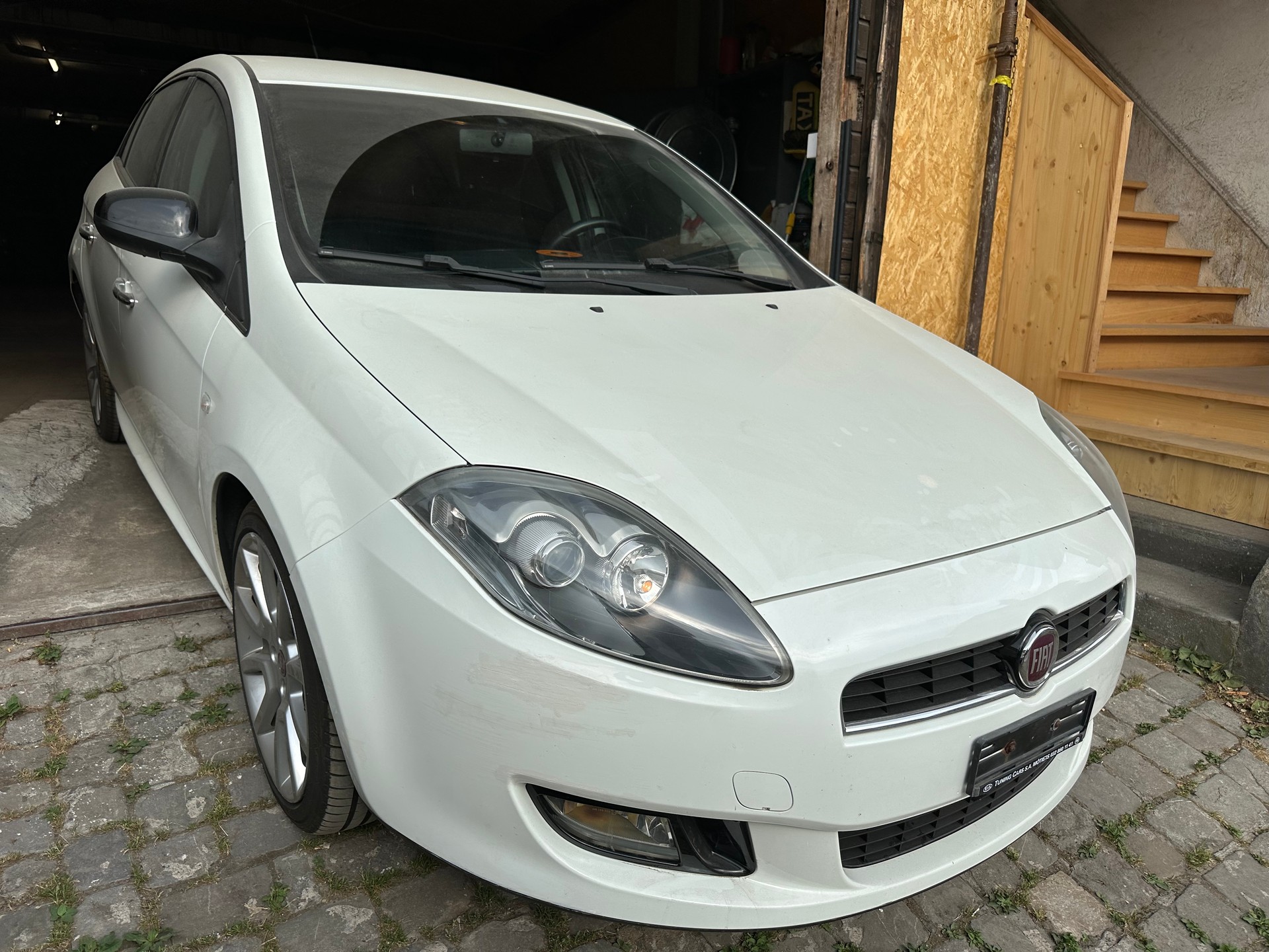 FIAT BRAVO-image-1