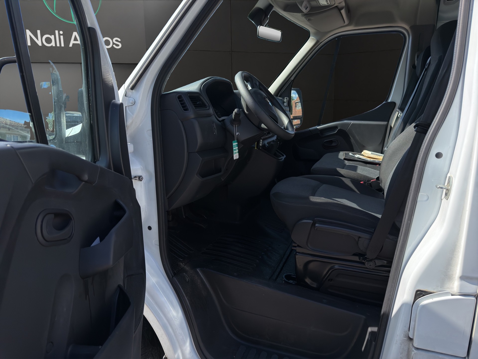 RENAULT Master T35 ENERGY 2.3dCi 150 L2H2-image-7