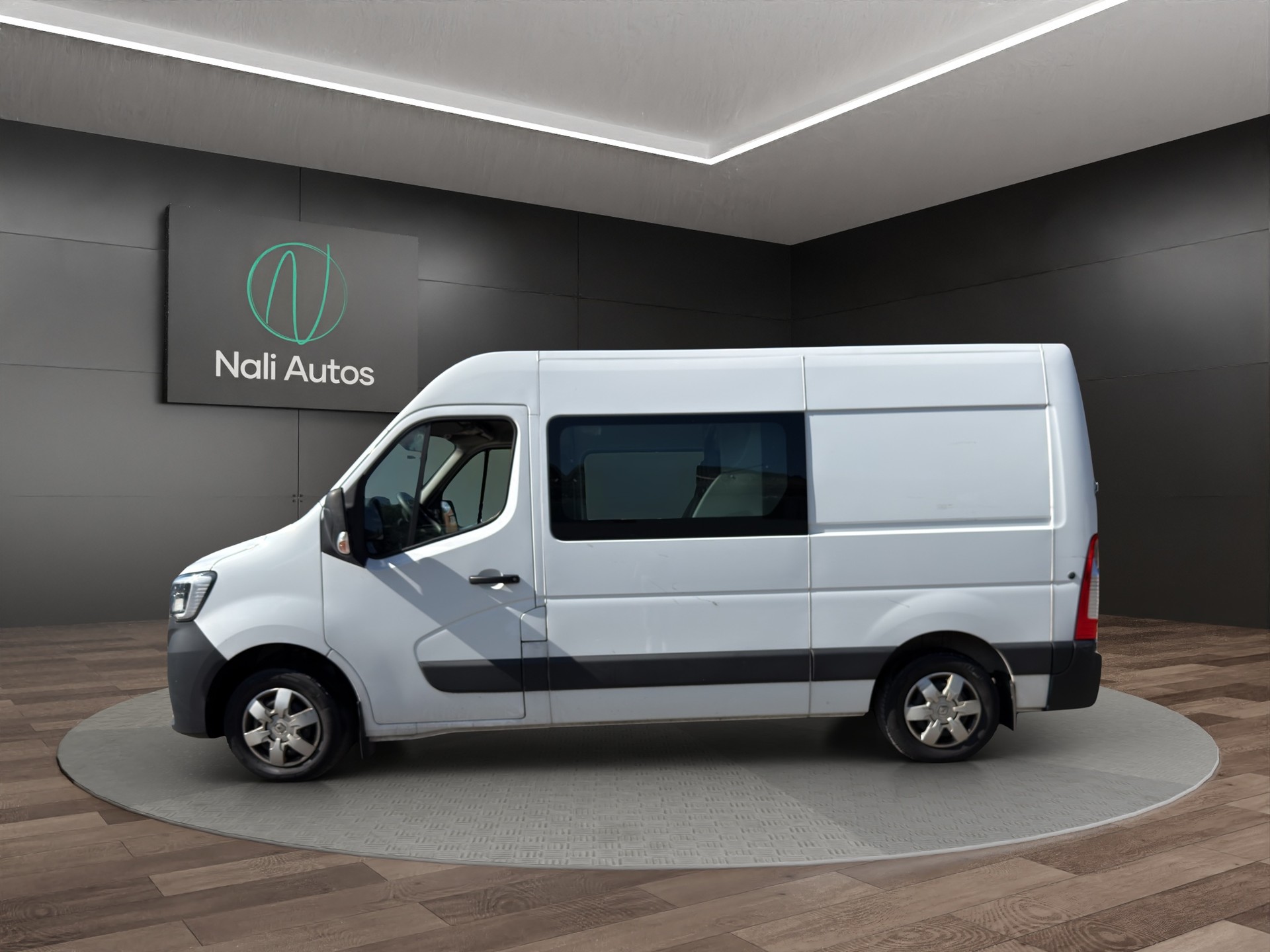 RENAULT Master T35 ENERGY 2.3dCi 150 L2H2-image-2