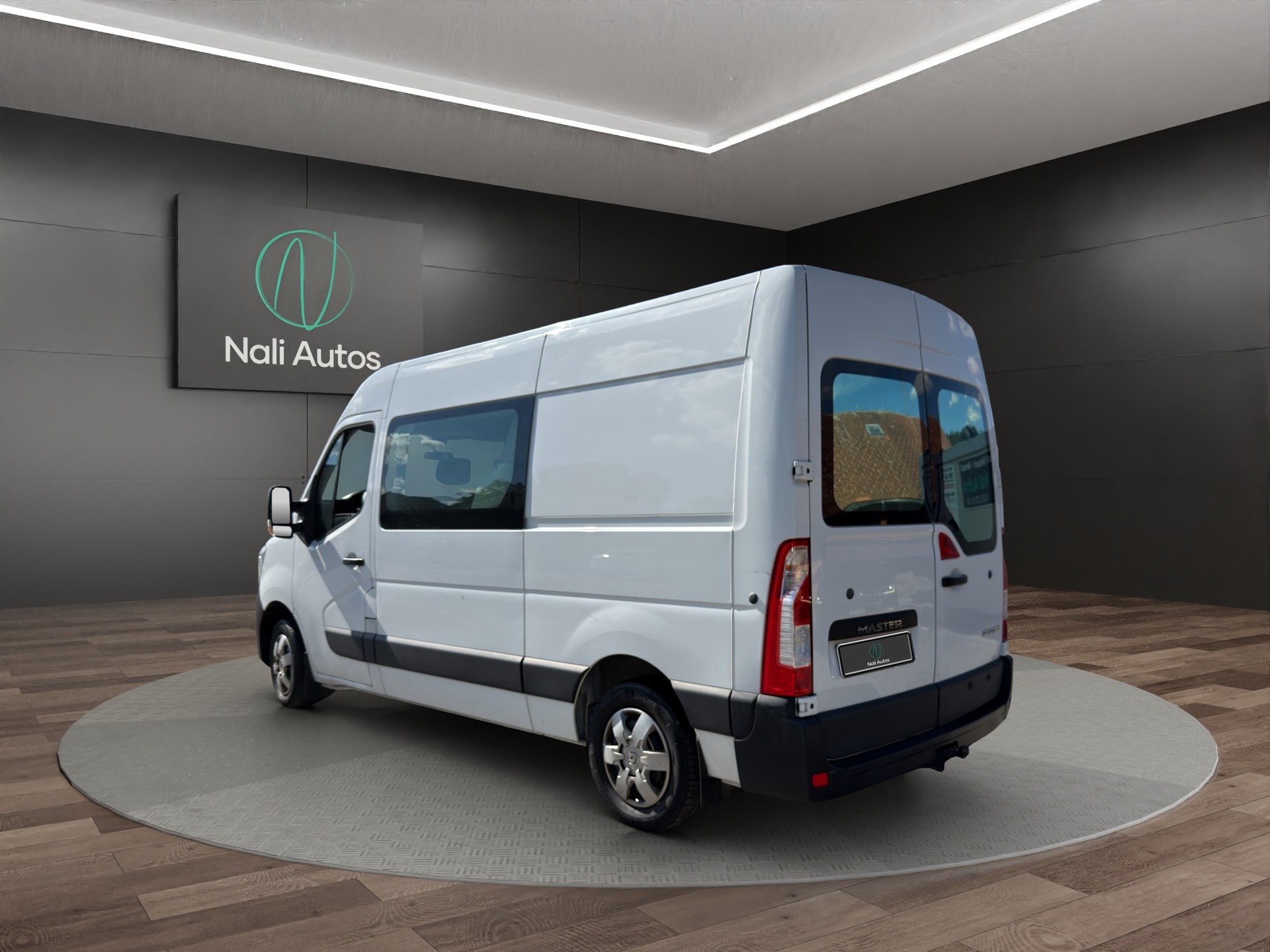 RENAULT Master T35 ENERGY 2.3dCi 150 L2H2-image-4