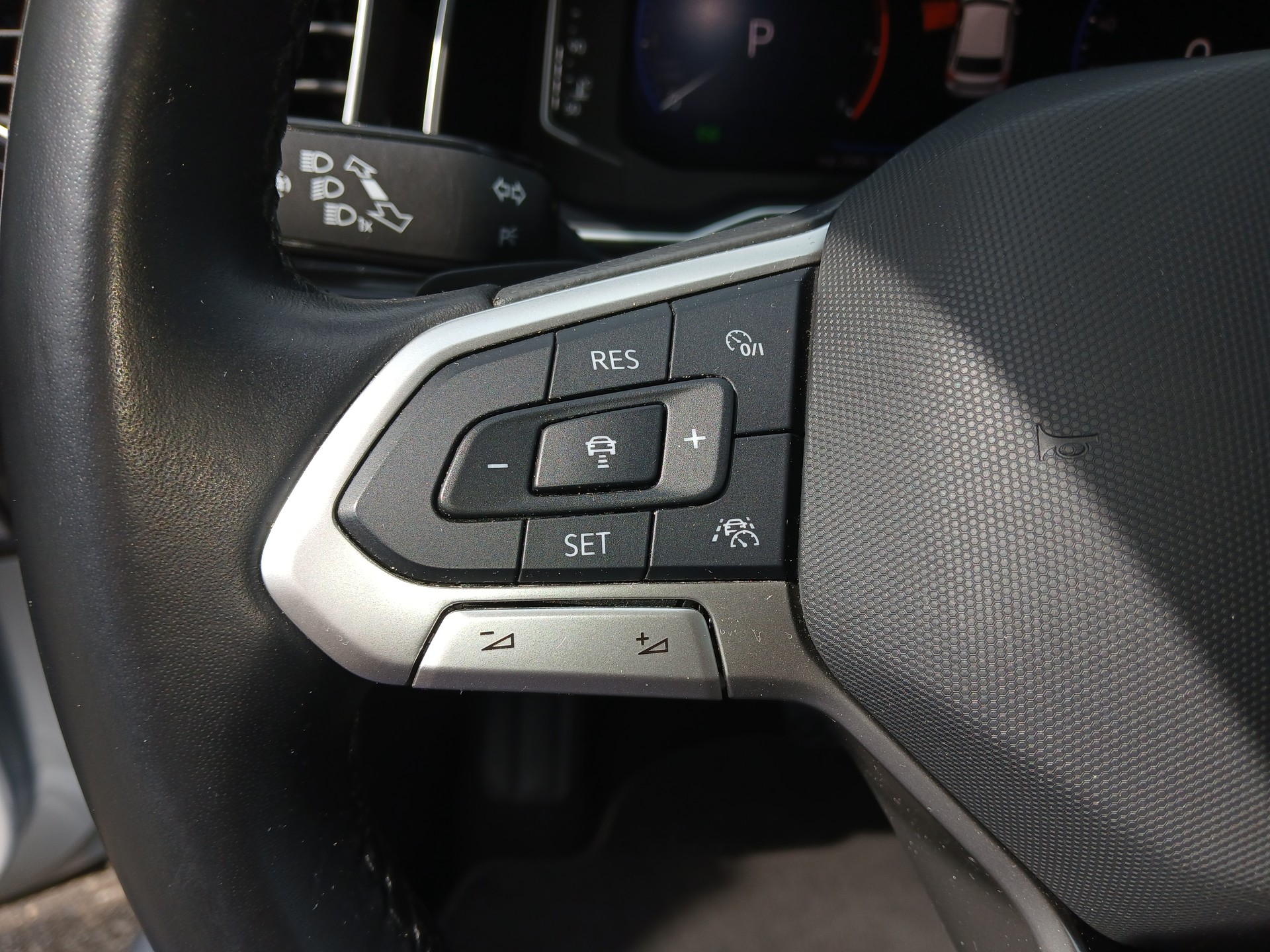 VW Polo 1.0 TSI Style DSG-image-8