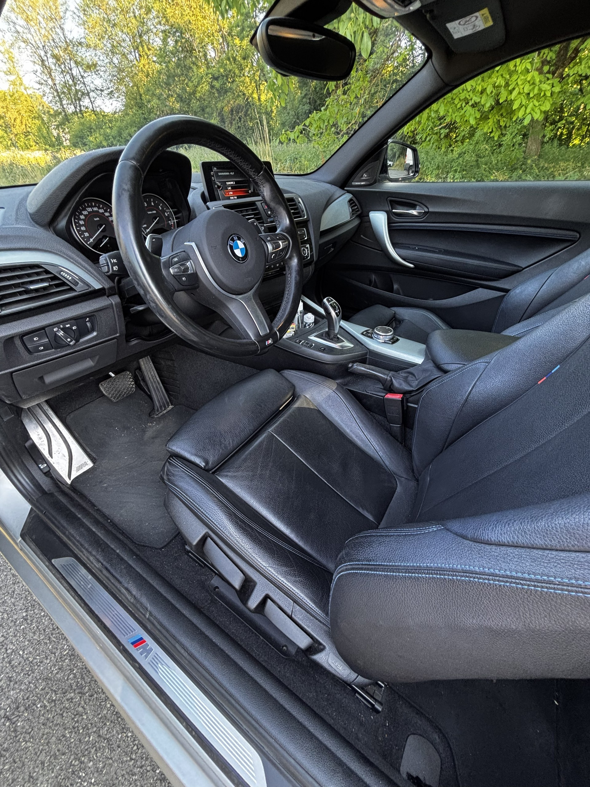 BMW 230i-image-3