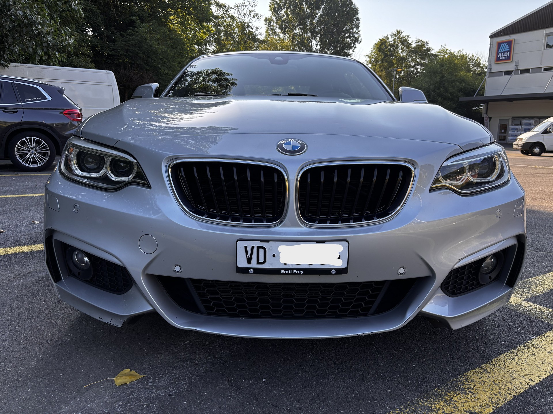 BMW 230i-image-2