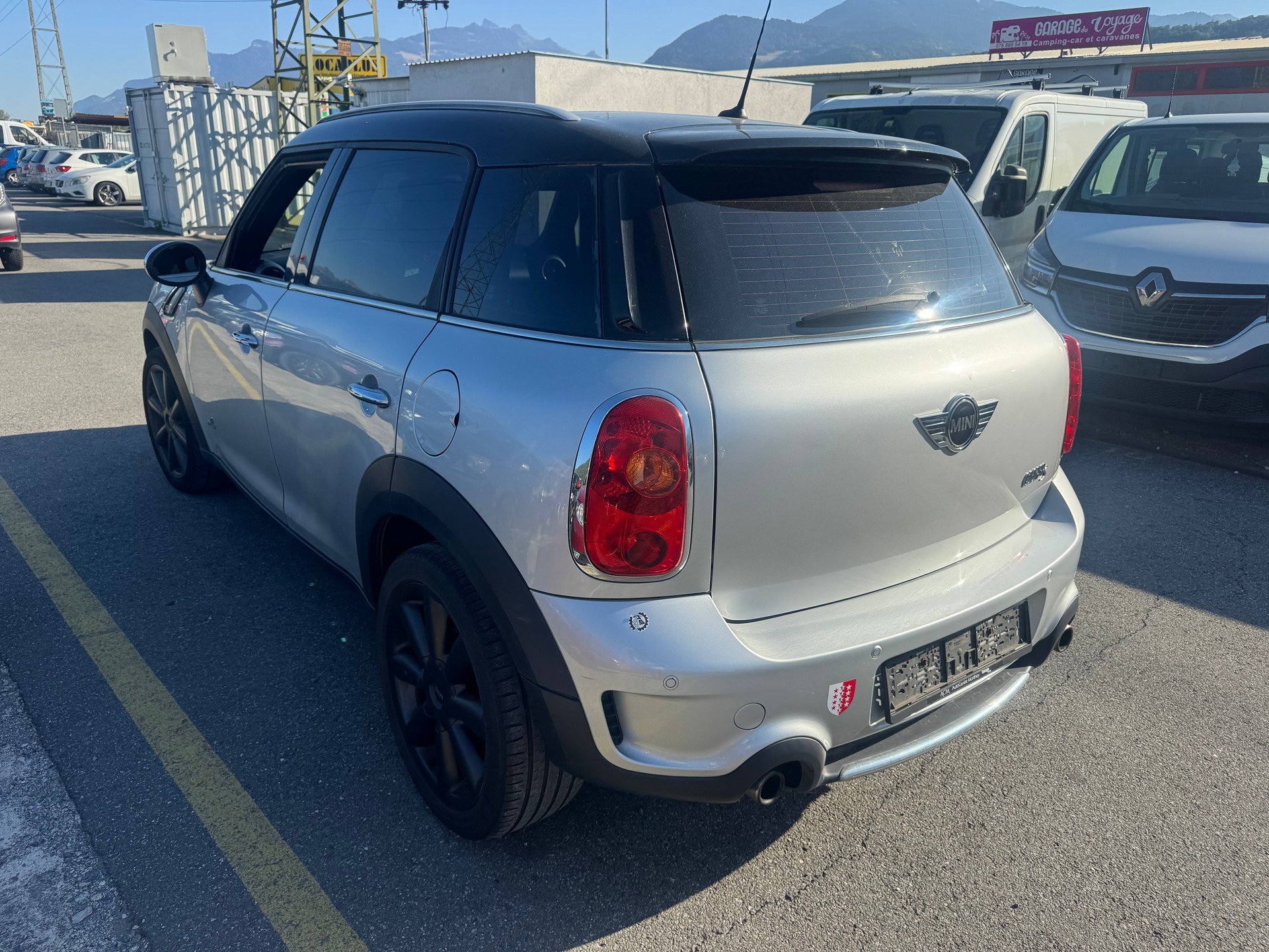 MINI Countryman Cooper S ALL4 Steptronic-image-6