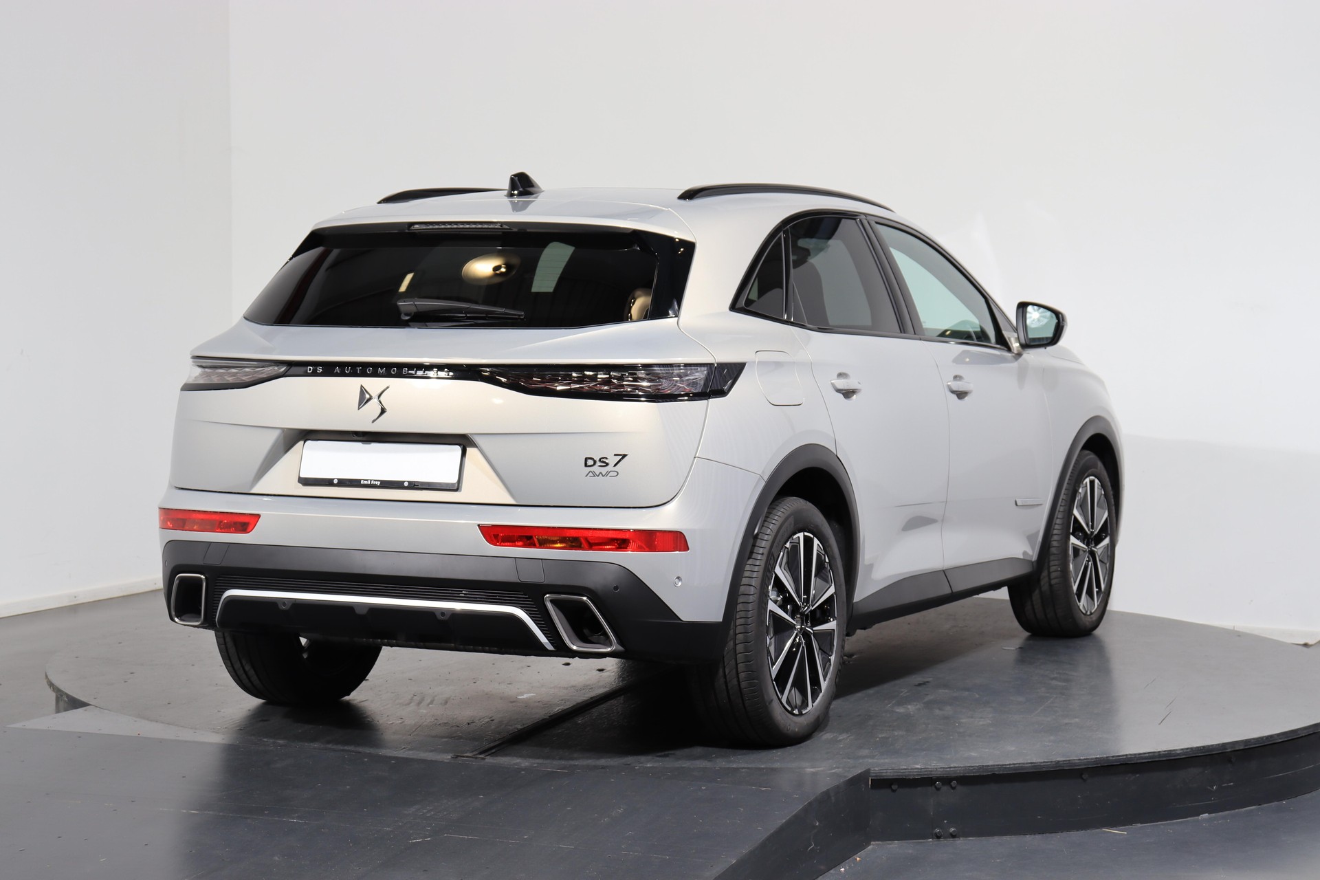 DS AUTOMOBILES 7 1.6 E-Tense Jules Verne 4x4-image-2