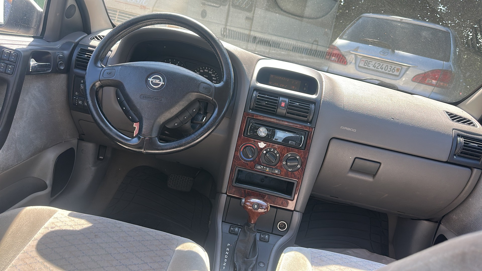 OPEL ASTRA-image-4