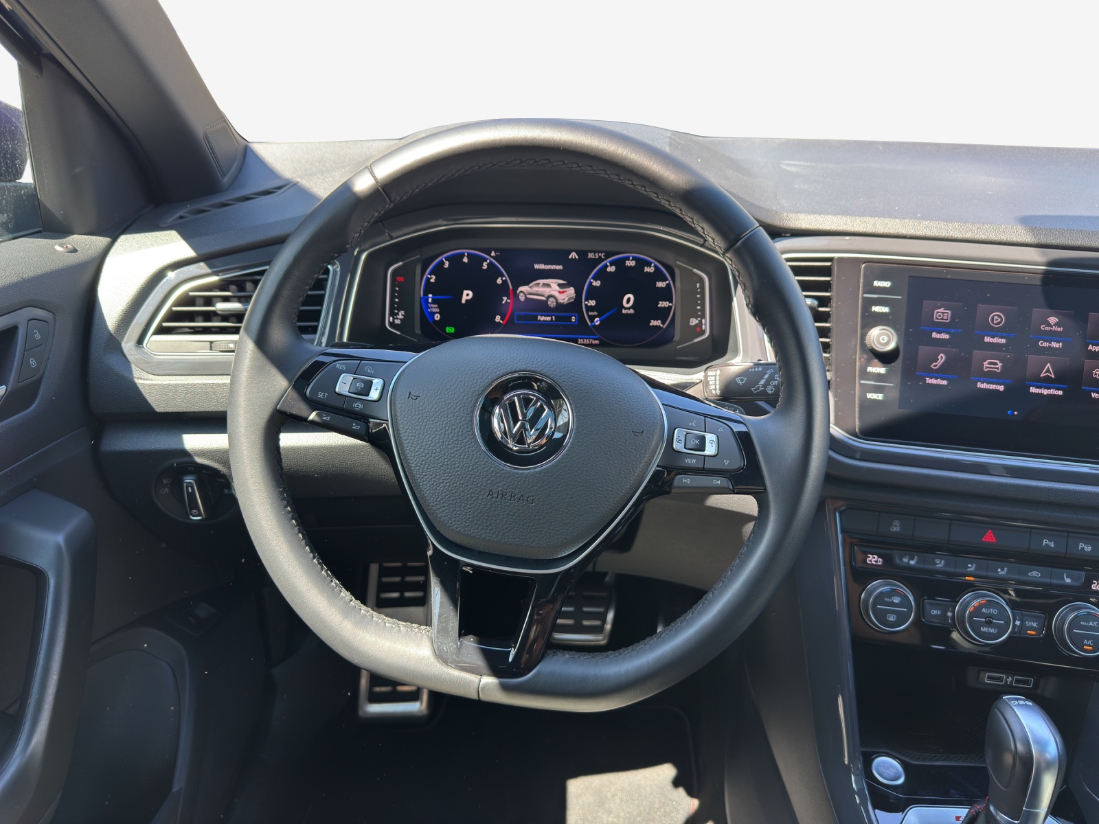 VW T-Roc 2.0 TSI Sport DSG 4Motion-image-9