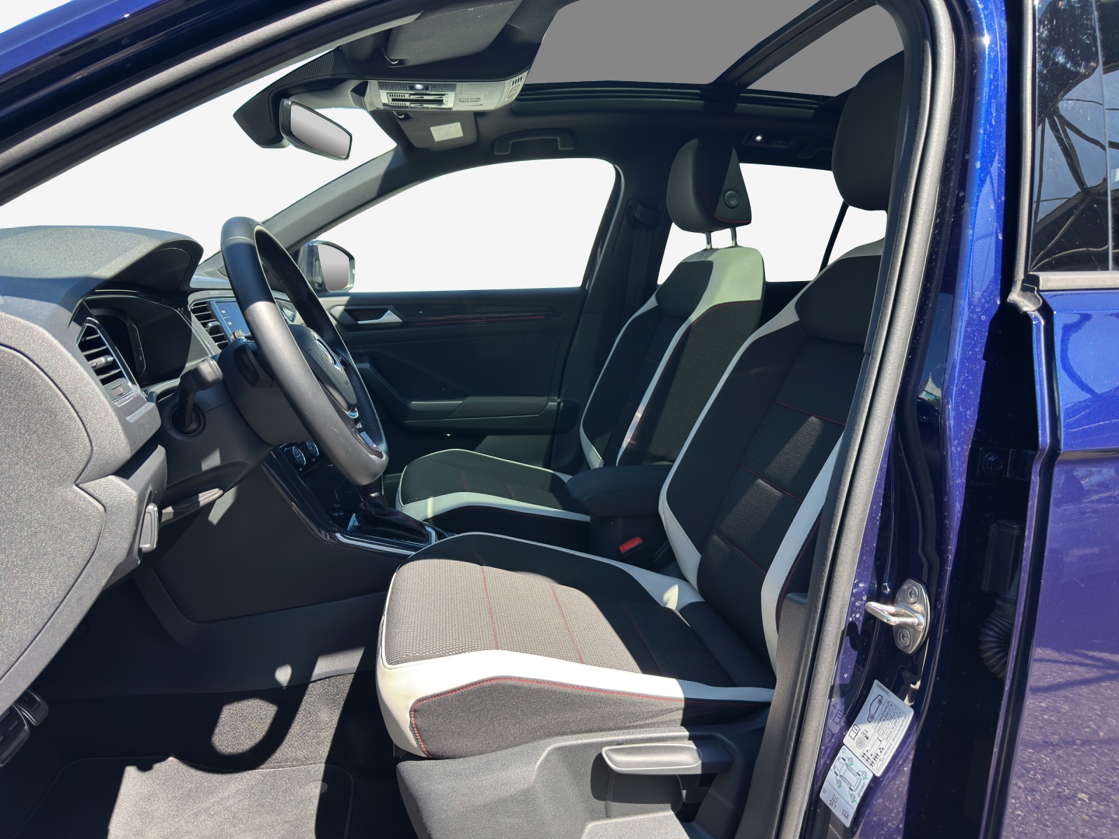 VW T-Roc 2.0 TSI Sport DSG 4Motion-image-7