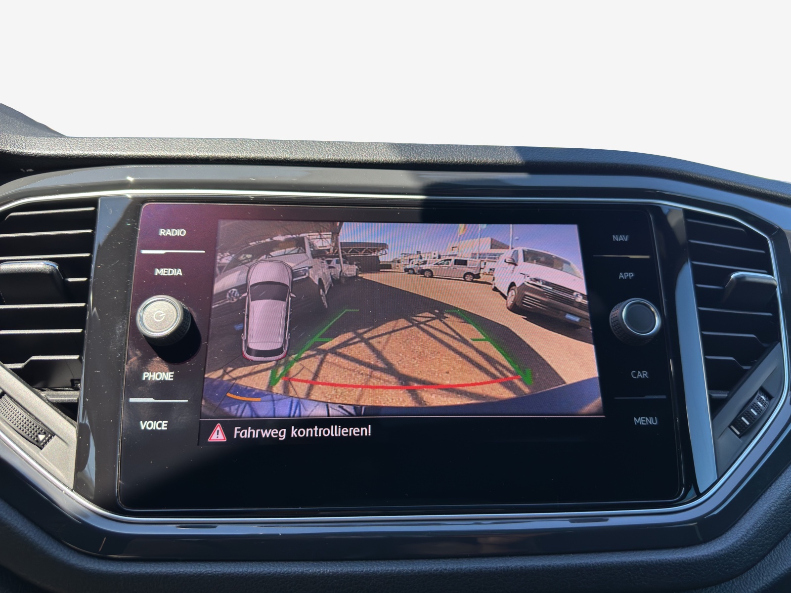 VW T-Roc 2.0 TSI Sport DSG 4Motion-image-14