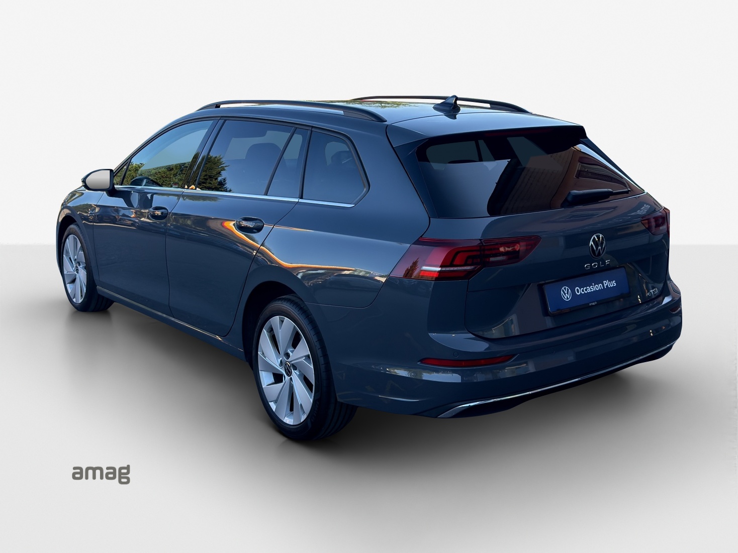 VW Golf Variant 2.0 TDI Style DSG-image-2