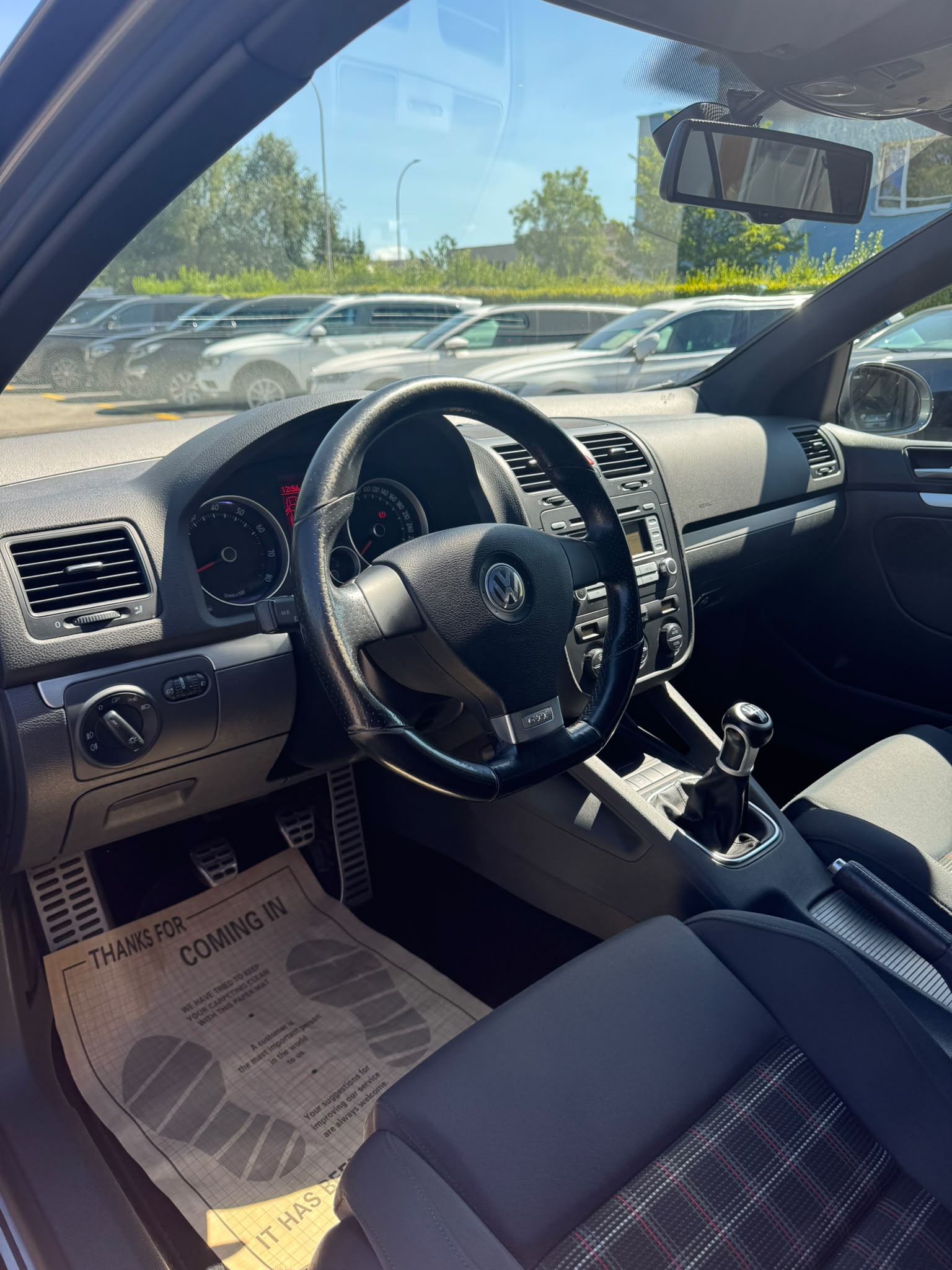 VW Golf 2.0 TFSI GTI-image-13