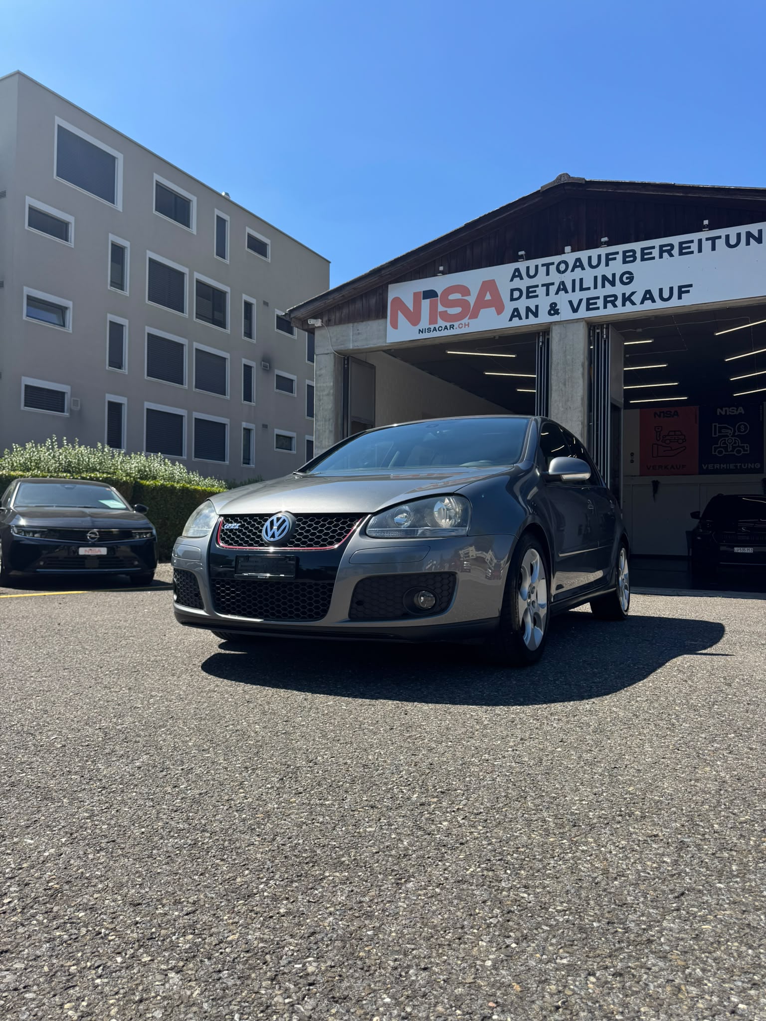 VW Golf 2.0 TFSI GTI-image-7