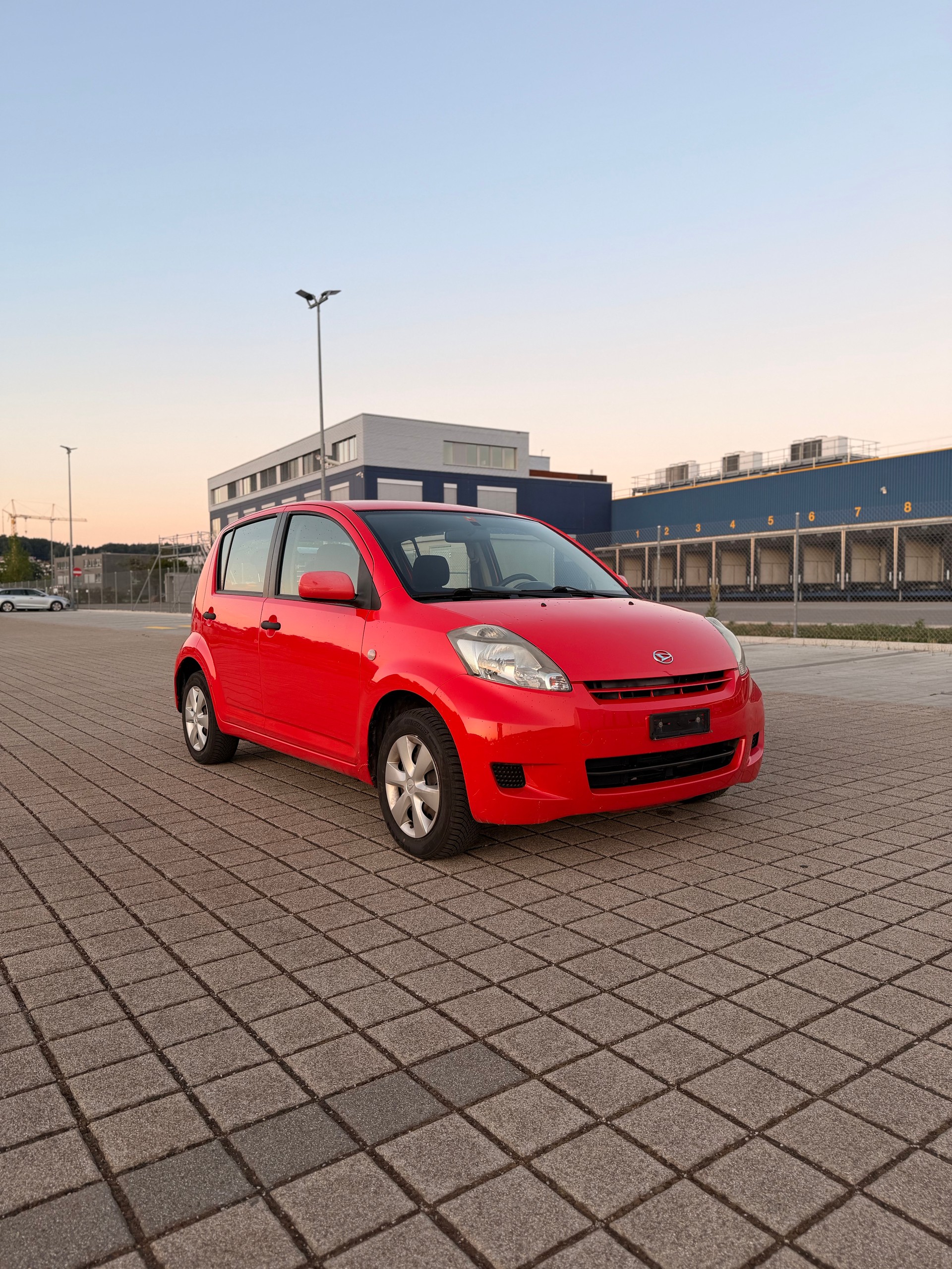 DAIHATSU Sirion 1.3 eco-4WD-image-4